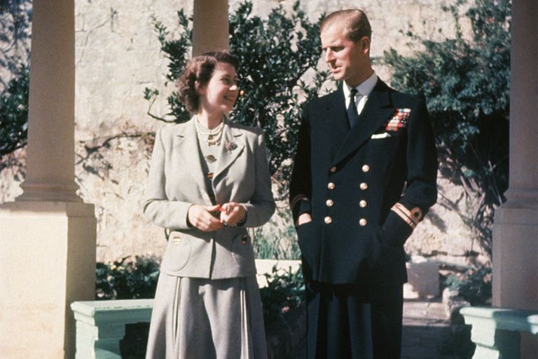 Elizabeth and Philip on their honeymoon in Malta, 1947 | Photo: Getty Images
