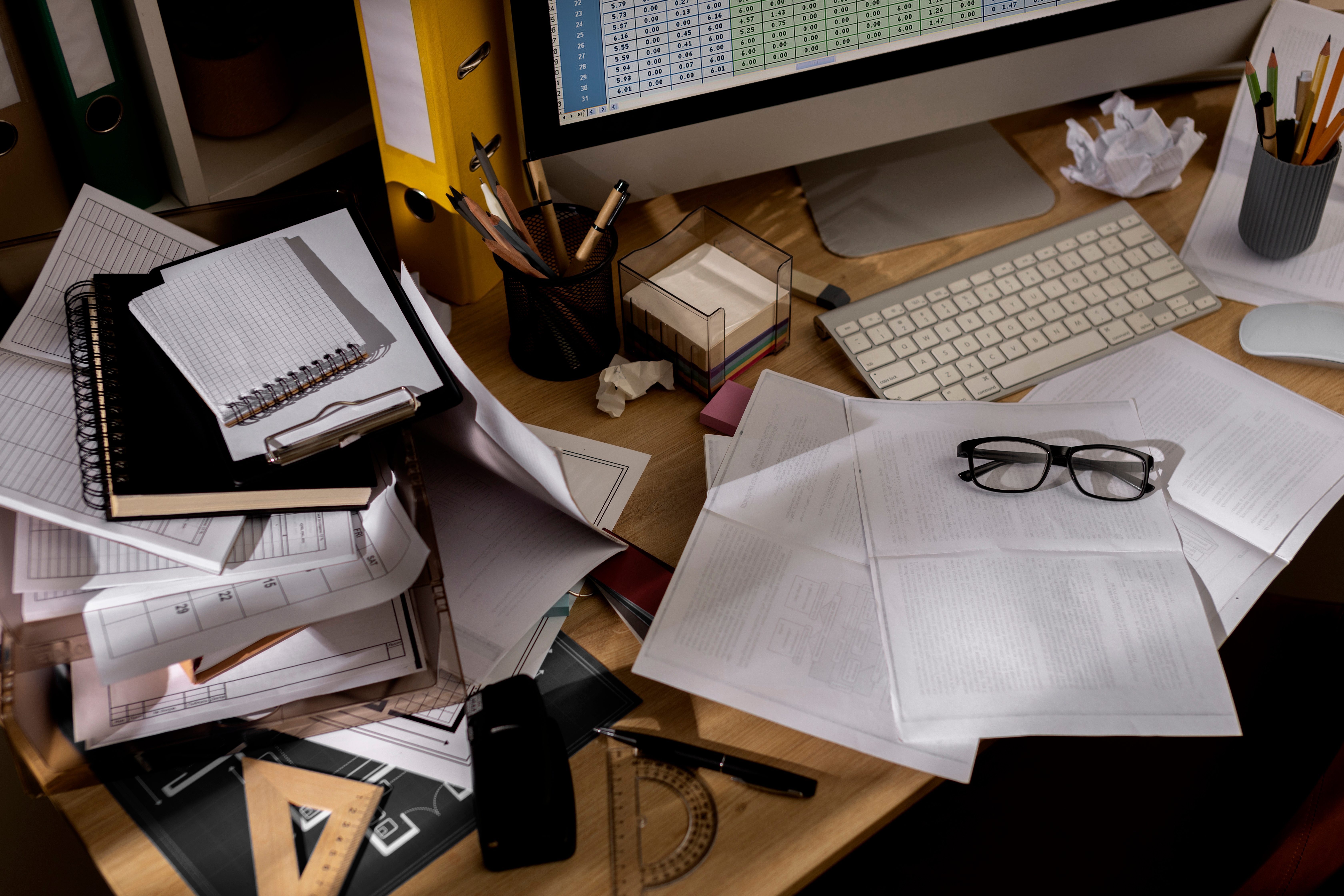 Messy office | Source: Shutterstock