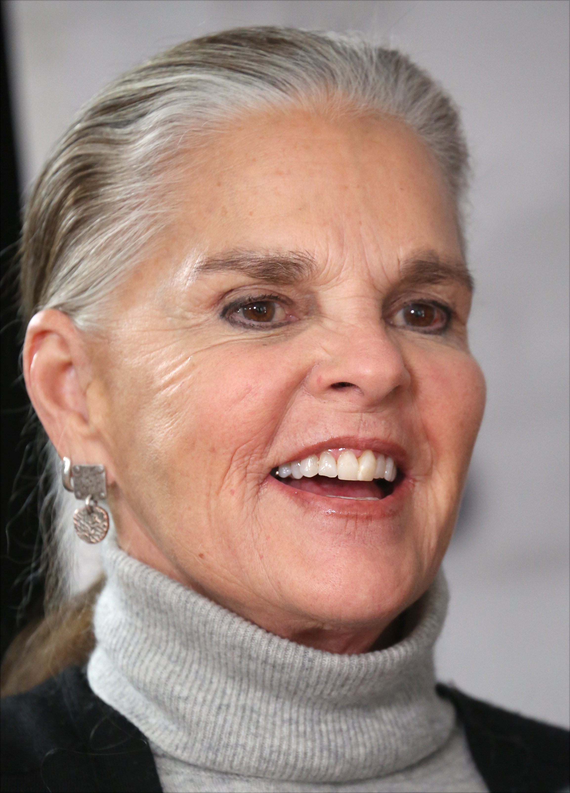Ali MacGraw at a photocall for  'Love Letters' at The Shelter Studios Penthouse on February 24, 2015 in New York City | Source: Getty Images