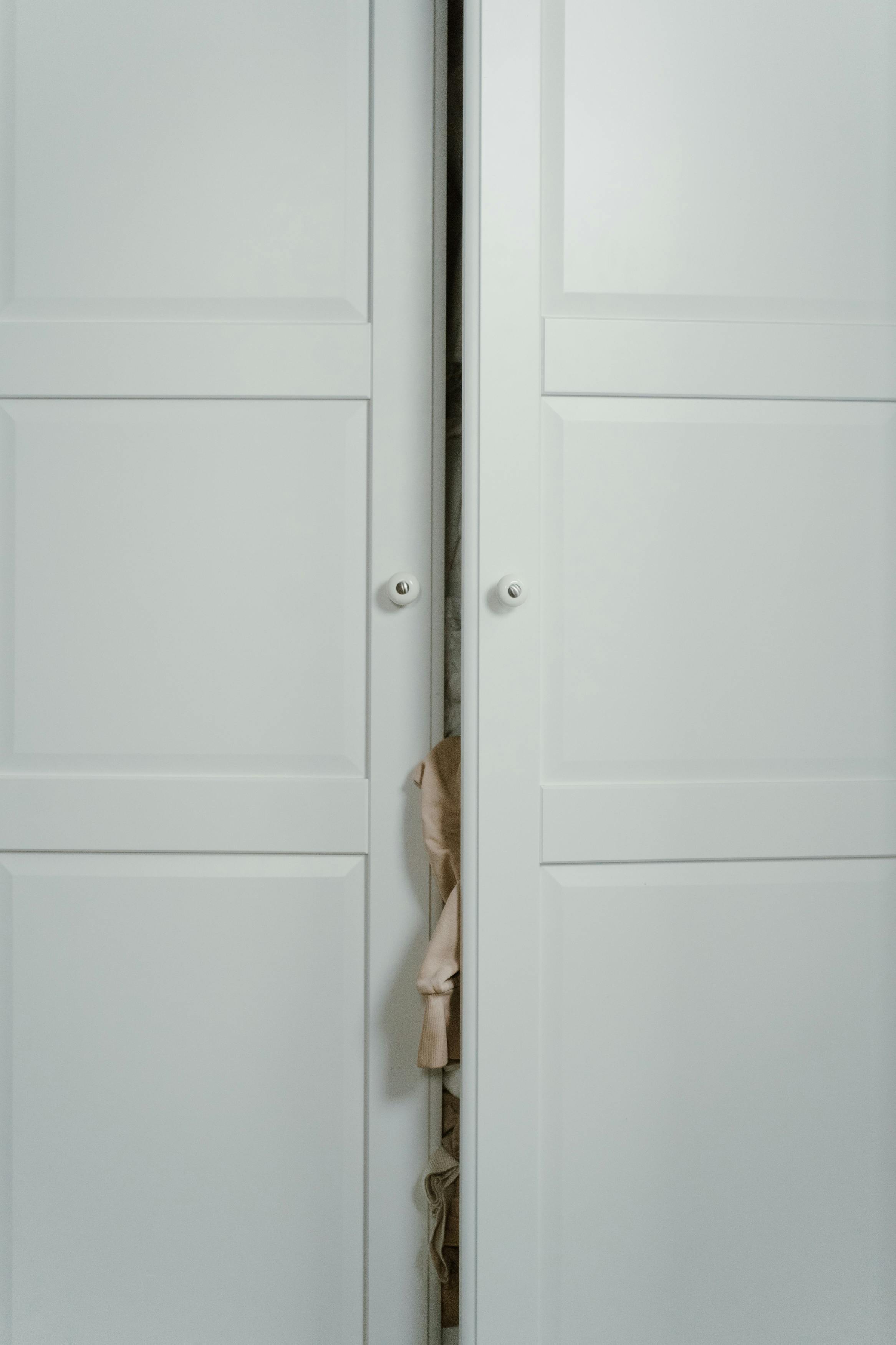 A closed closet | Source: Pexels