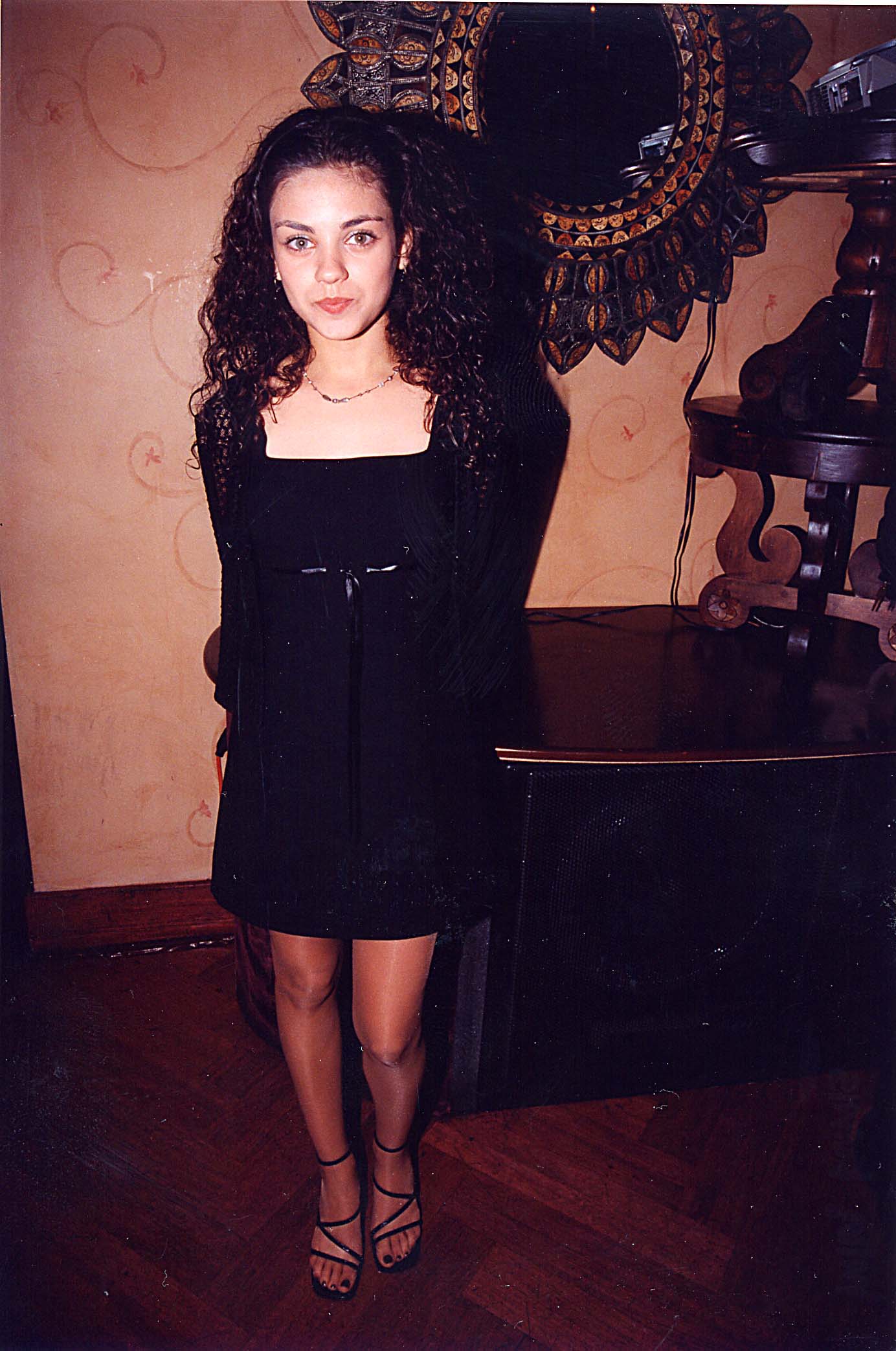 Mila Kunis at the 1998 Fox Television TCA event in Pasadena. | Source: Getty Images