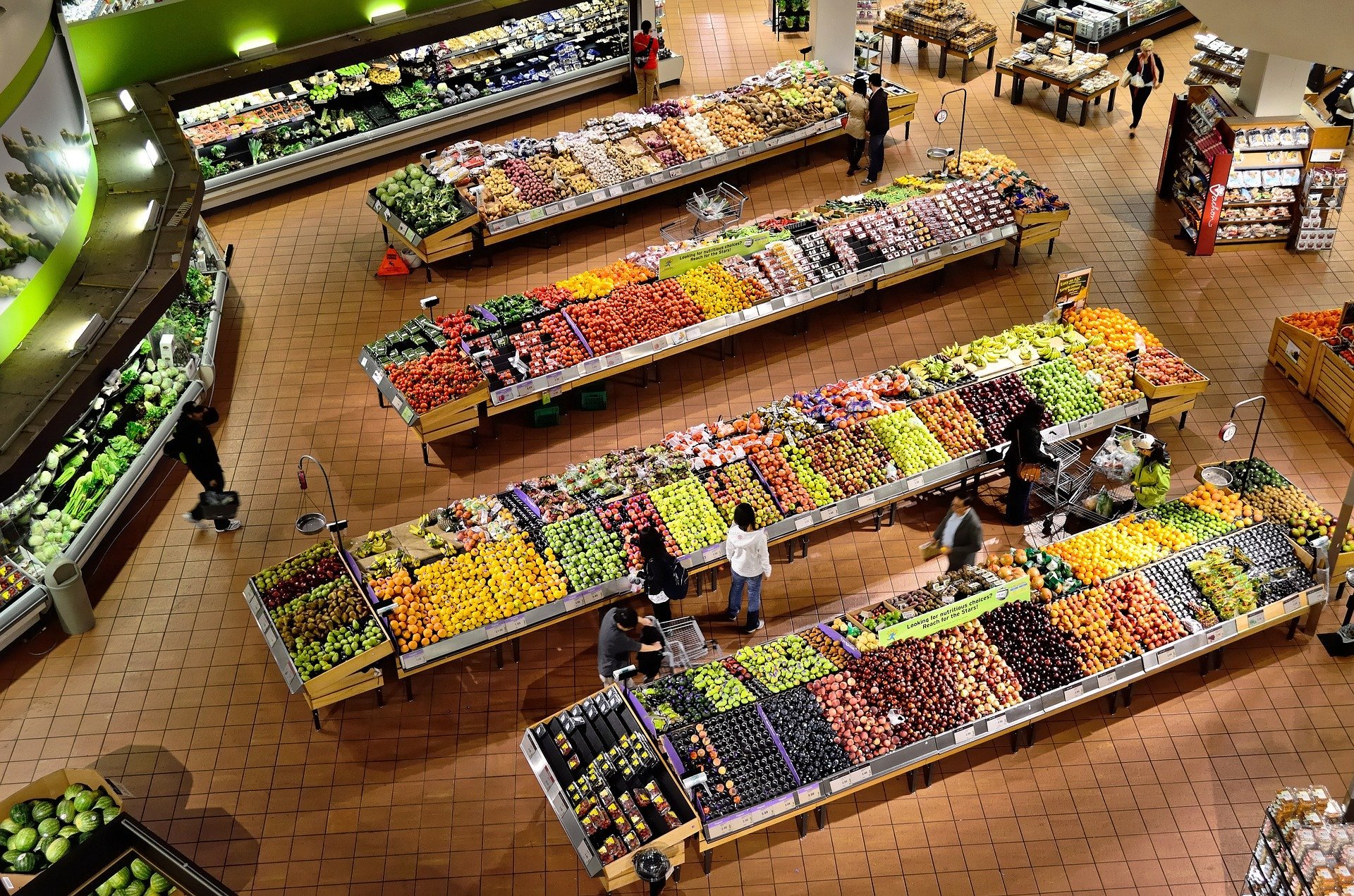 Sección de frutas en un supermercado. I Foto: Pixabay