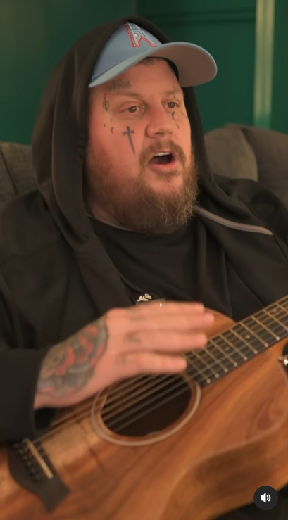 Jelly Roll speaks about his health journey while on his "Beautifully Broken" tour. | Source: Instagram.com/jellyroll615