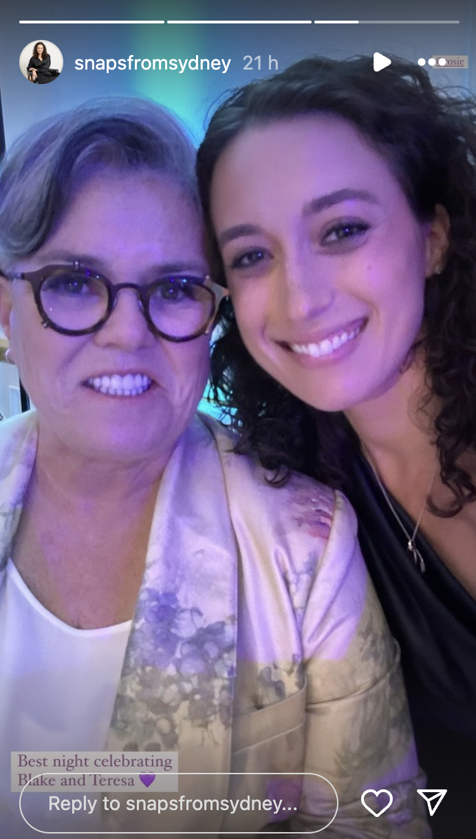 Rosie ODonnell posing with a guest, posted on August 18, 2024 | Source: Instagram/snapsfromsydney