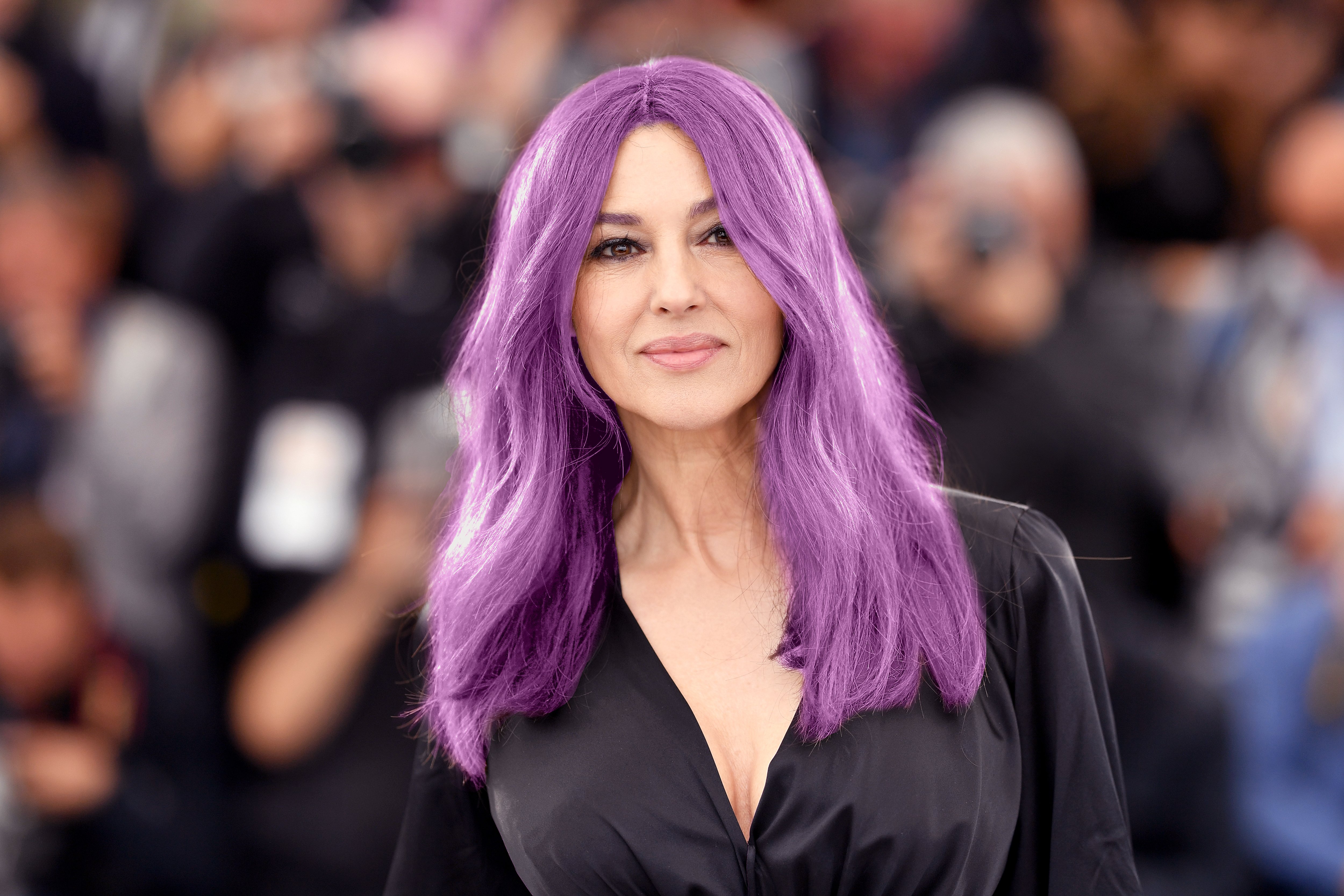 Monica Bellucci avec les cheveux violets | Photo : Getty Images