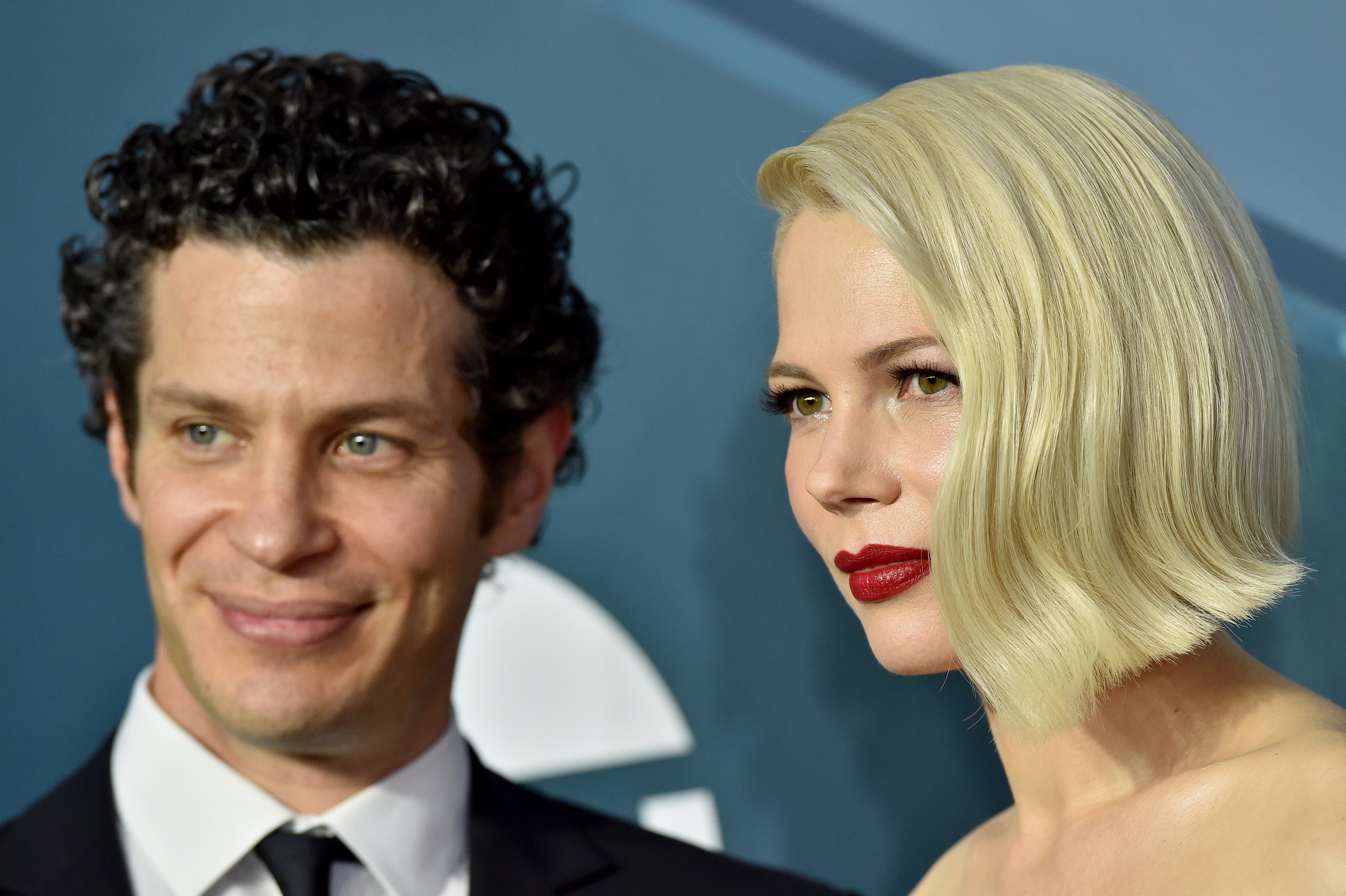 Thomas Kail and Michelle Williams attend the 26th Annual Screen Actors Guild Awards at The Shrine Auditorium on January 19, 2020 in Los Angeles, California | Source: Getty Images 