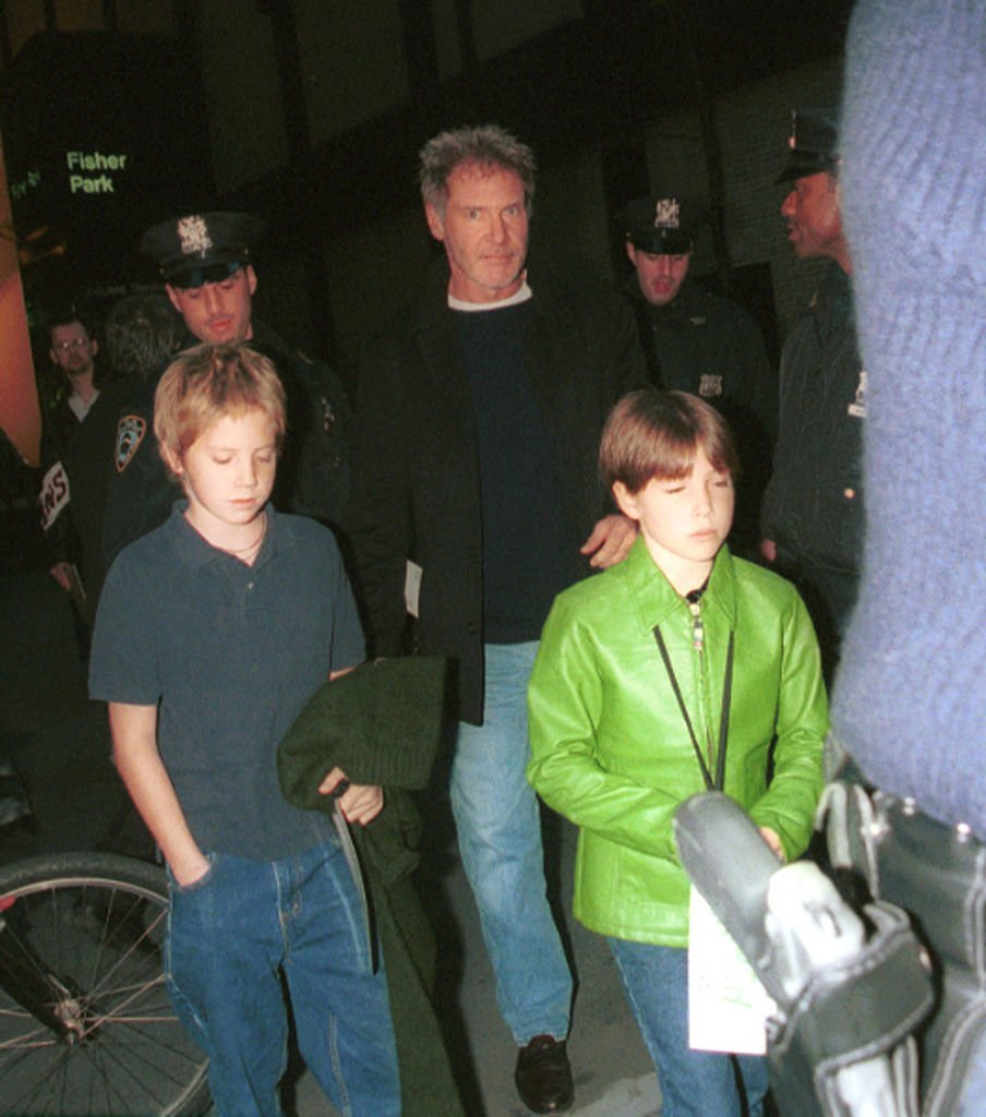 Harrison Ford con sus hijos Malcolm y Georgia | Foto: Getty Images