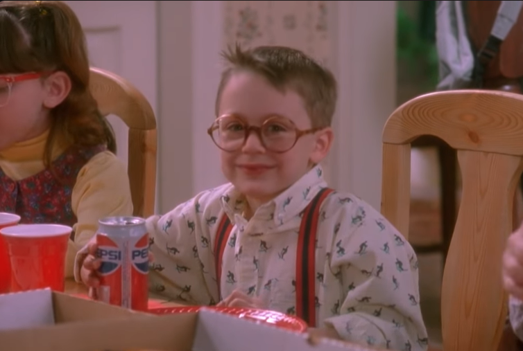 The young actor as Fuller McCallister in the 1990 film "Home Alone," from a video dated December 8, 2011 | Source: YouTube/@charminglyobsolete