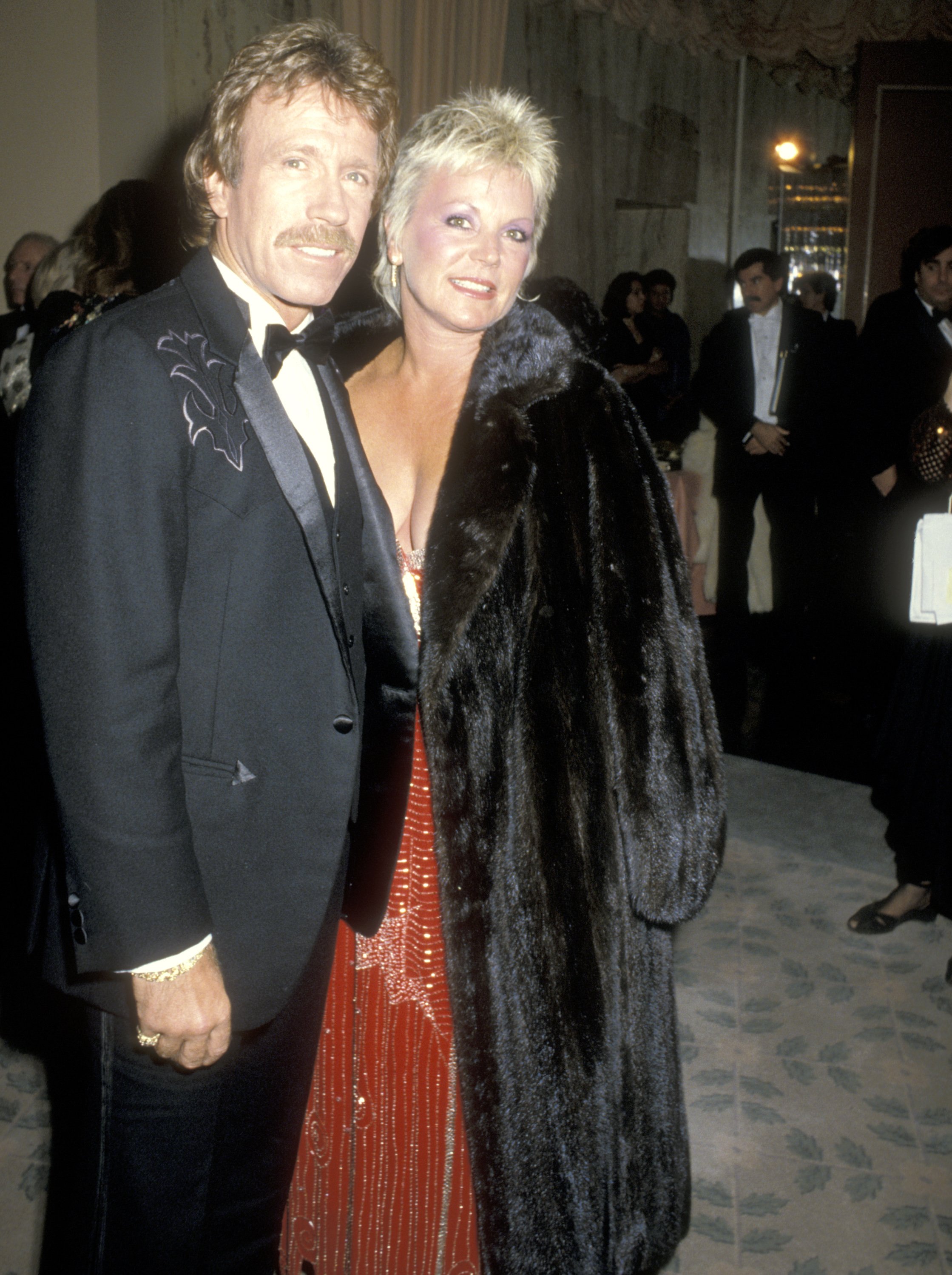 Chuck Norris and wife Diane Holechek are pictured at the 43rd Annual Golden Globe Awards on January 24, 1986, at Beverly Hilton Hotel in Beverly Hills, California | Source: Getty Images