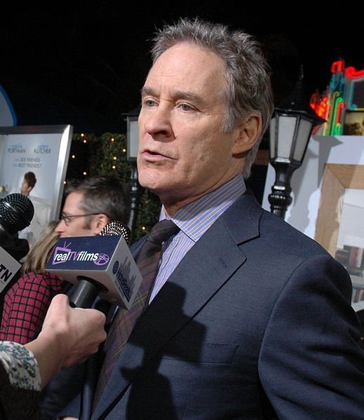 Kevin Kline at the premiere of "No Strings Attached." | Source: Wikimedia Commons