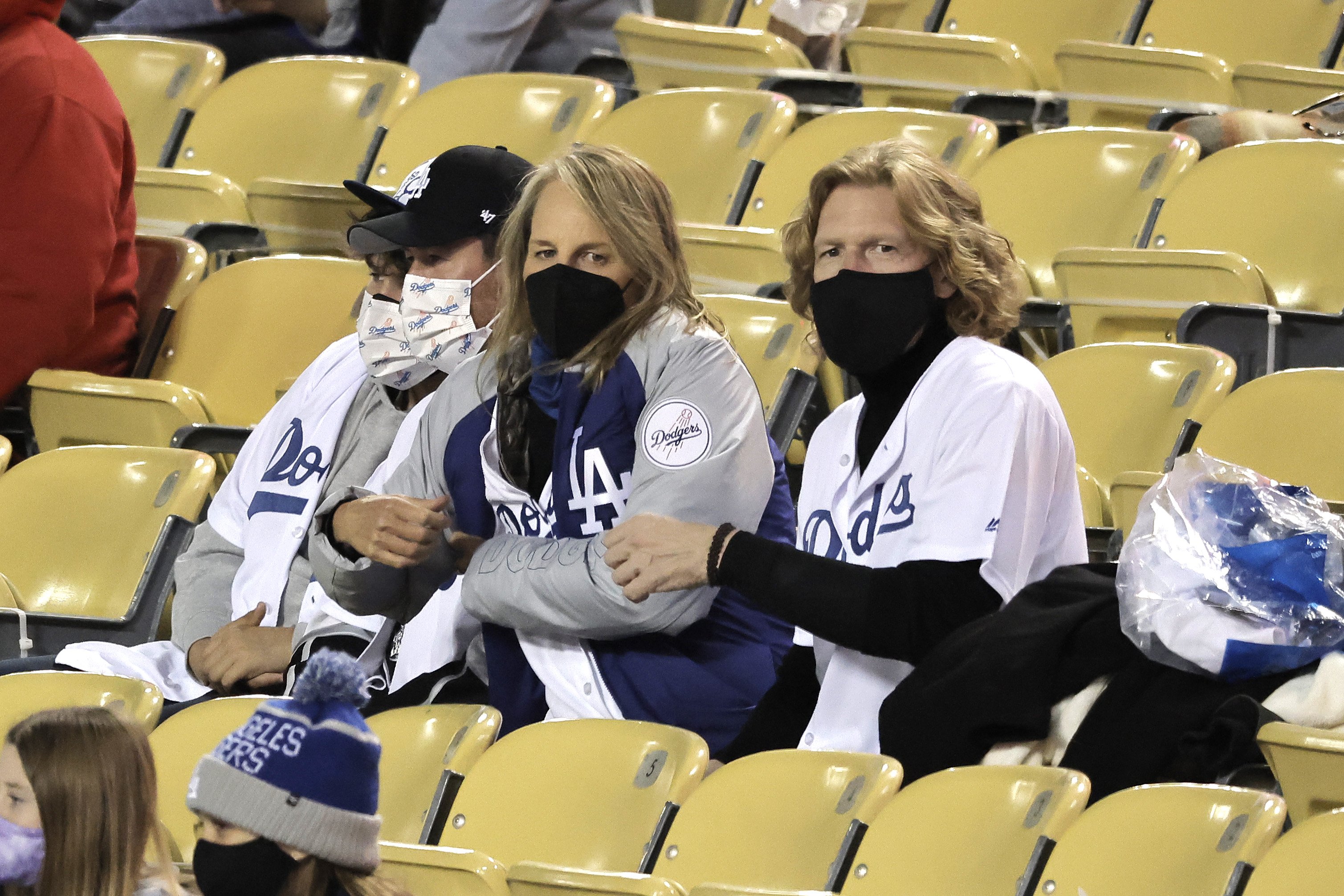 Helen Hunt and Steven Tepper at the game between the Los Angeles Dodgers and the San Diego Padres on April 23, 2021 | Source: Getty Images