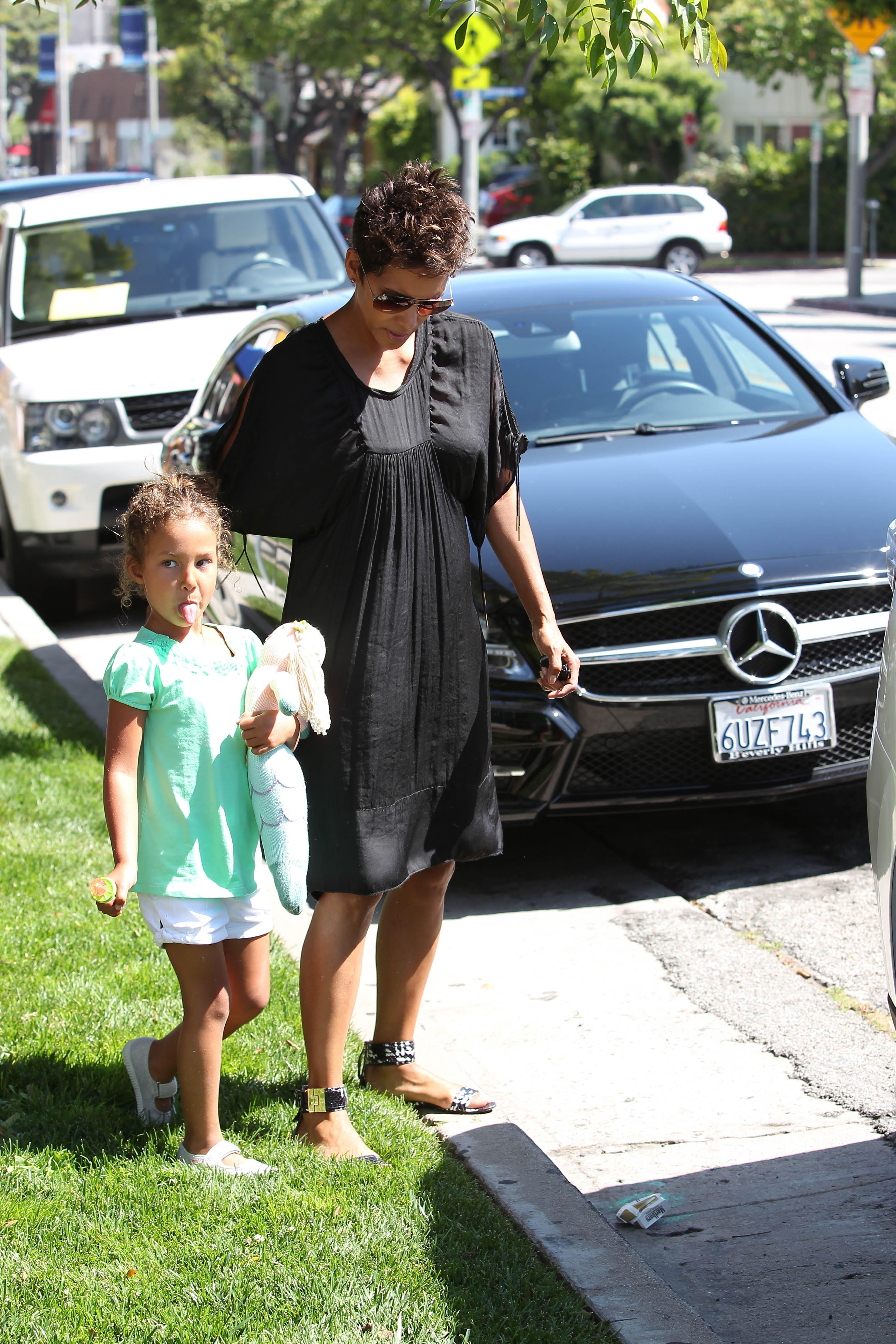 Nahla Ariela Aubry and Halle Berry photographed on May 20, 2013, in Los Angeles, California. | Source: Getty Images