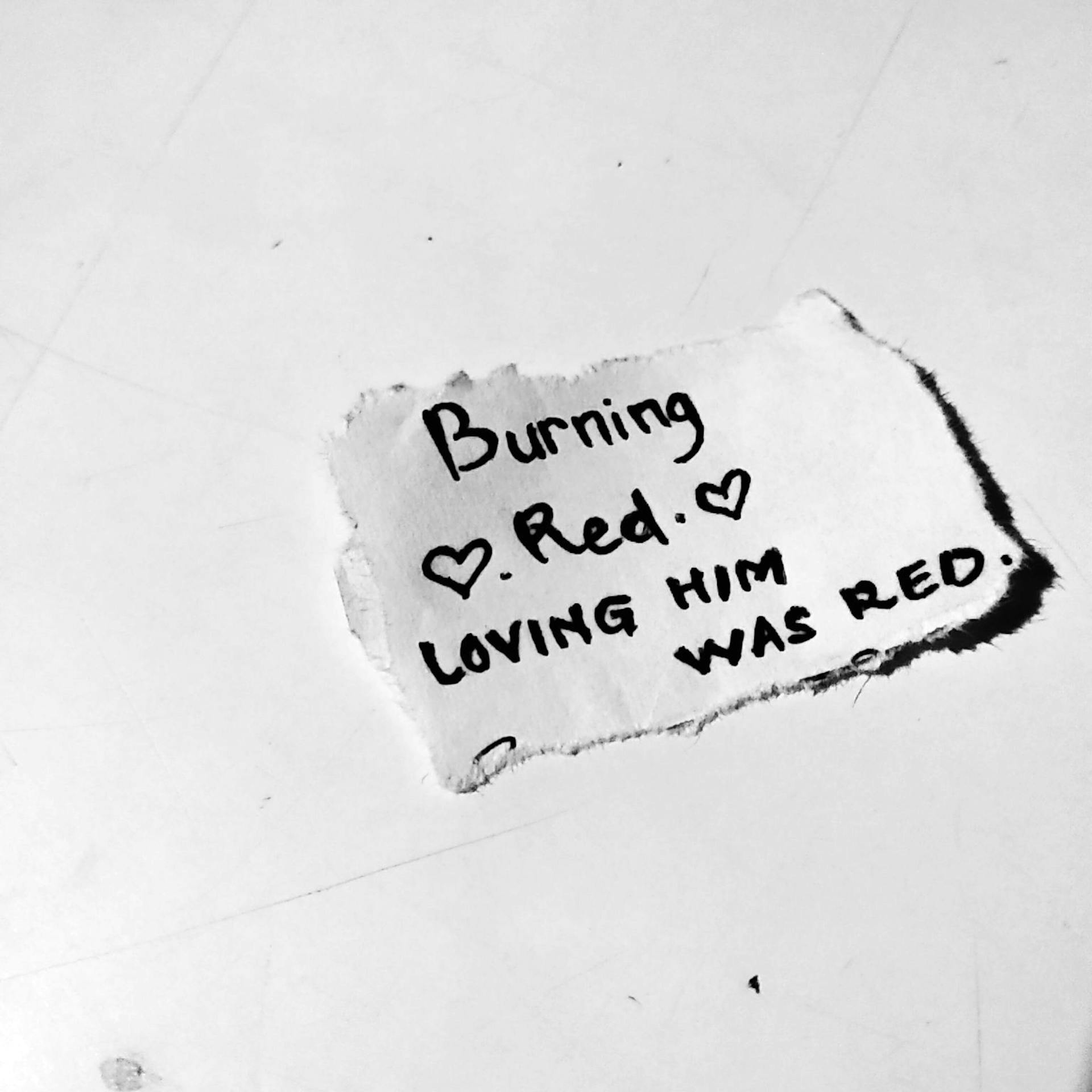 A handwritten message on a piece of paper | Source: Pexels