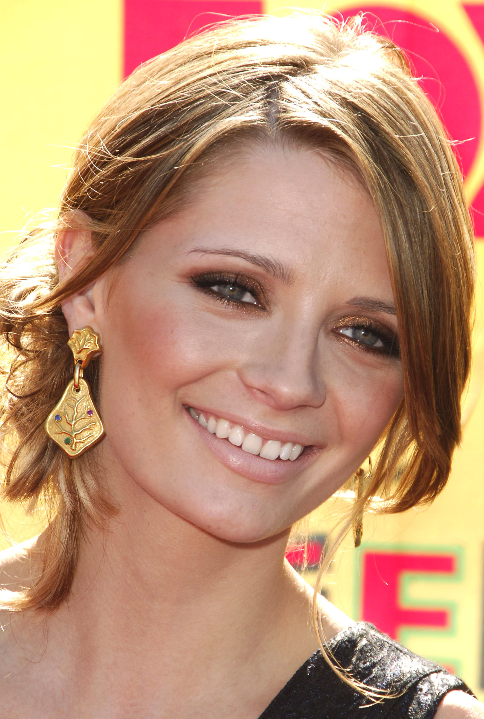 Mischa Barton is pictured during the 2006 Teens Choice Awards at the Gibson Amphitheatre in Universal City, California | Source: Getty Images