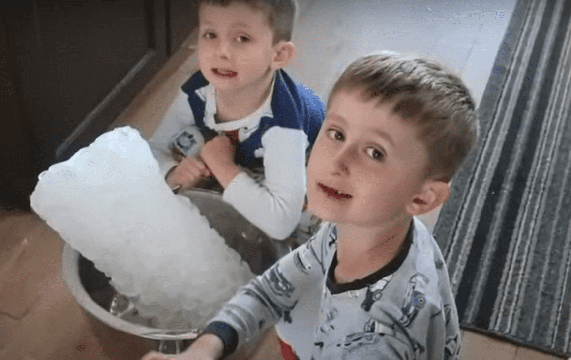 Two of Jennifer Knowles’ sons. | Source: youtube.com/ Denver7 – The Denver Channel