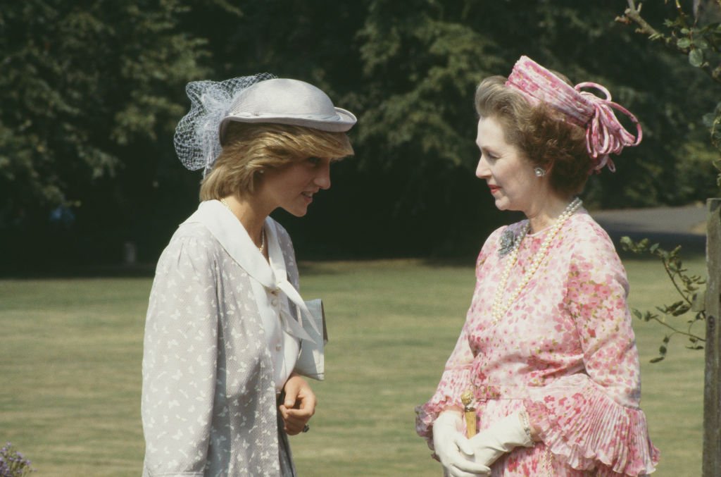 Raine Spencer and Princess Diana at Northampton, in July 1983 | Photo: Getty Images 
