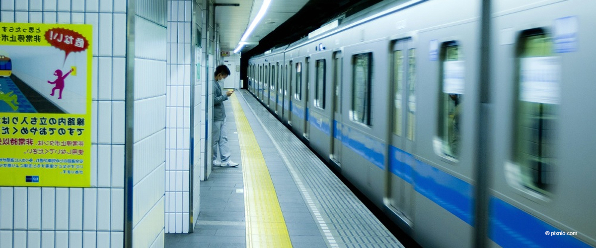 NYC Subway Train Drags 21-Year-Old Aspiring Actress onto the Track