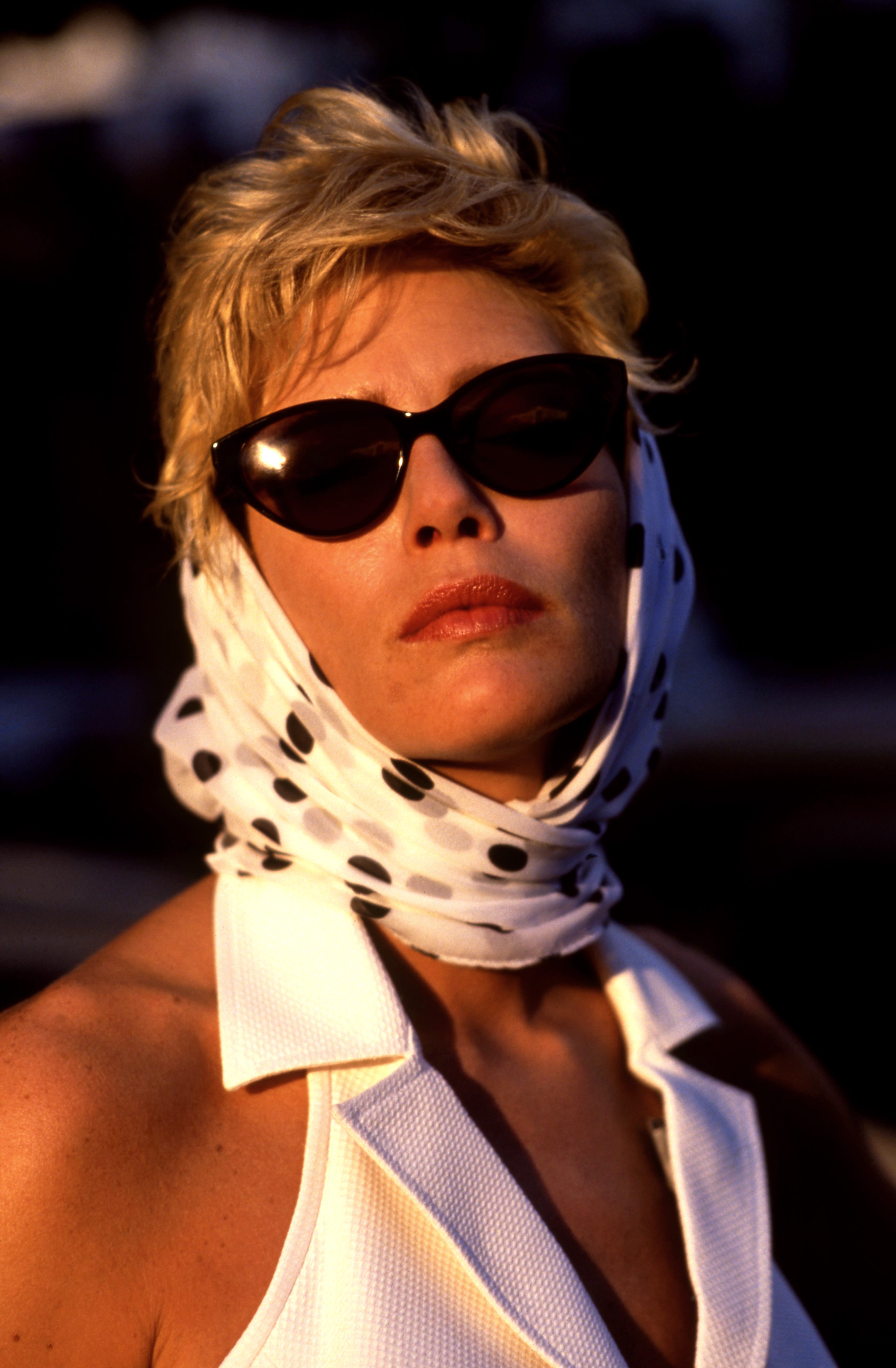 Portrait of Kelly McGillis on the set of "Cat Chaser" | Source: Getty Images