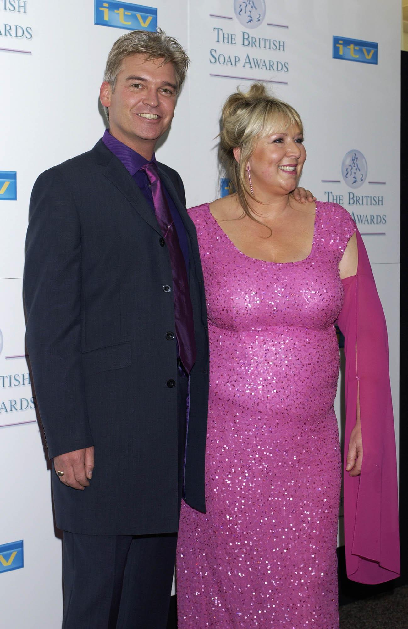 Phillip Schofield and Fern Britton at the Britsh Soap Awards on 8 May 2004 in London, England. | Source: Getty Images