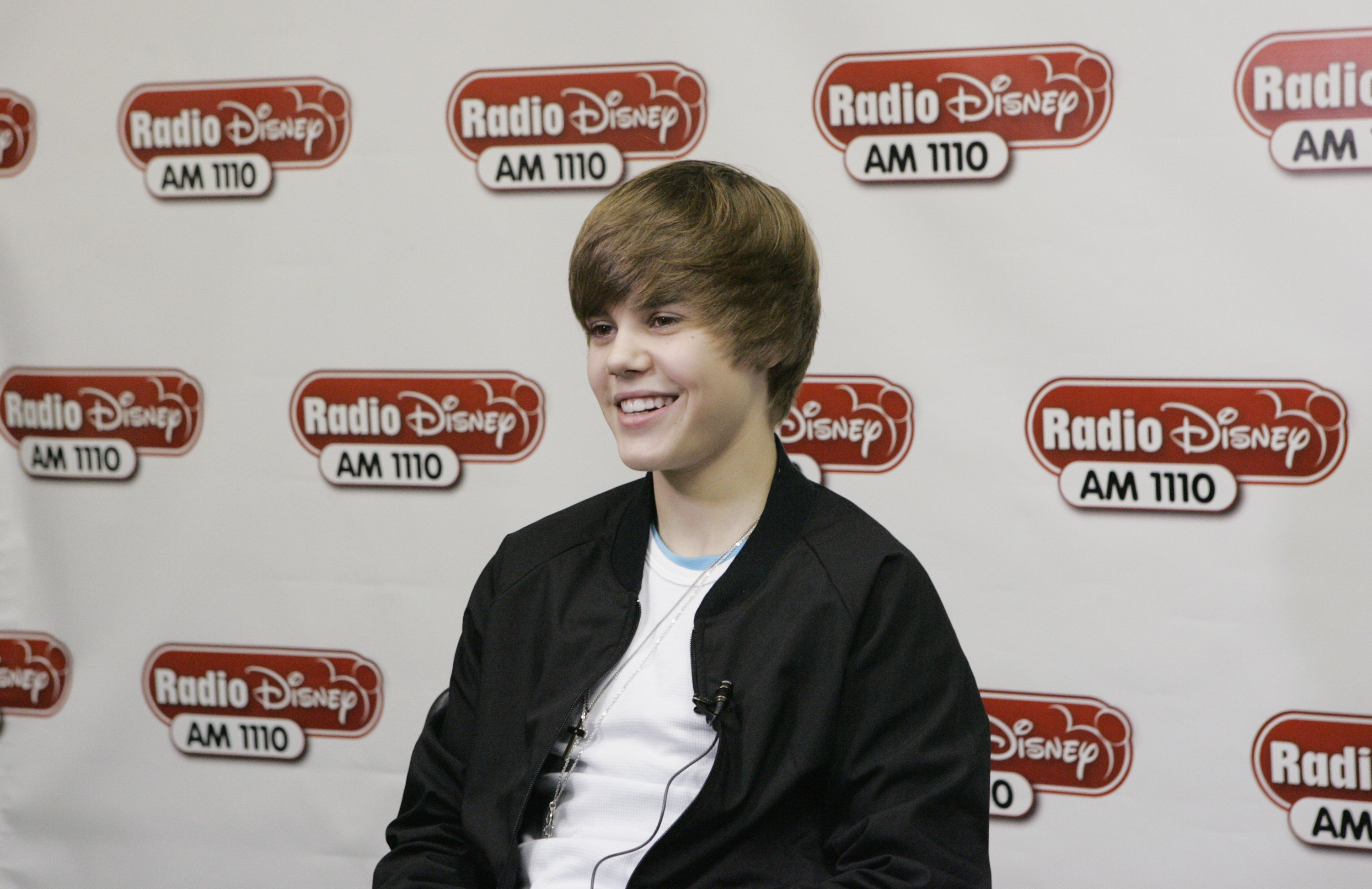 Justin Bieber at a concert hosted by Radio Disney AM 1110 Los Angeles at Citadel Outlets in 2009 | Source: Getty Images