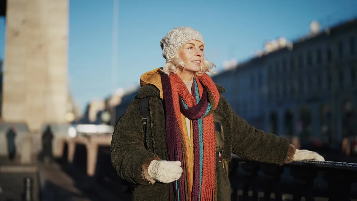 A traveling woman | Source: Pexels