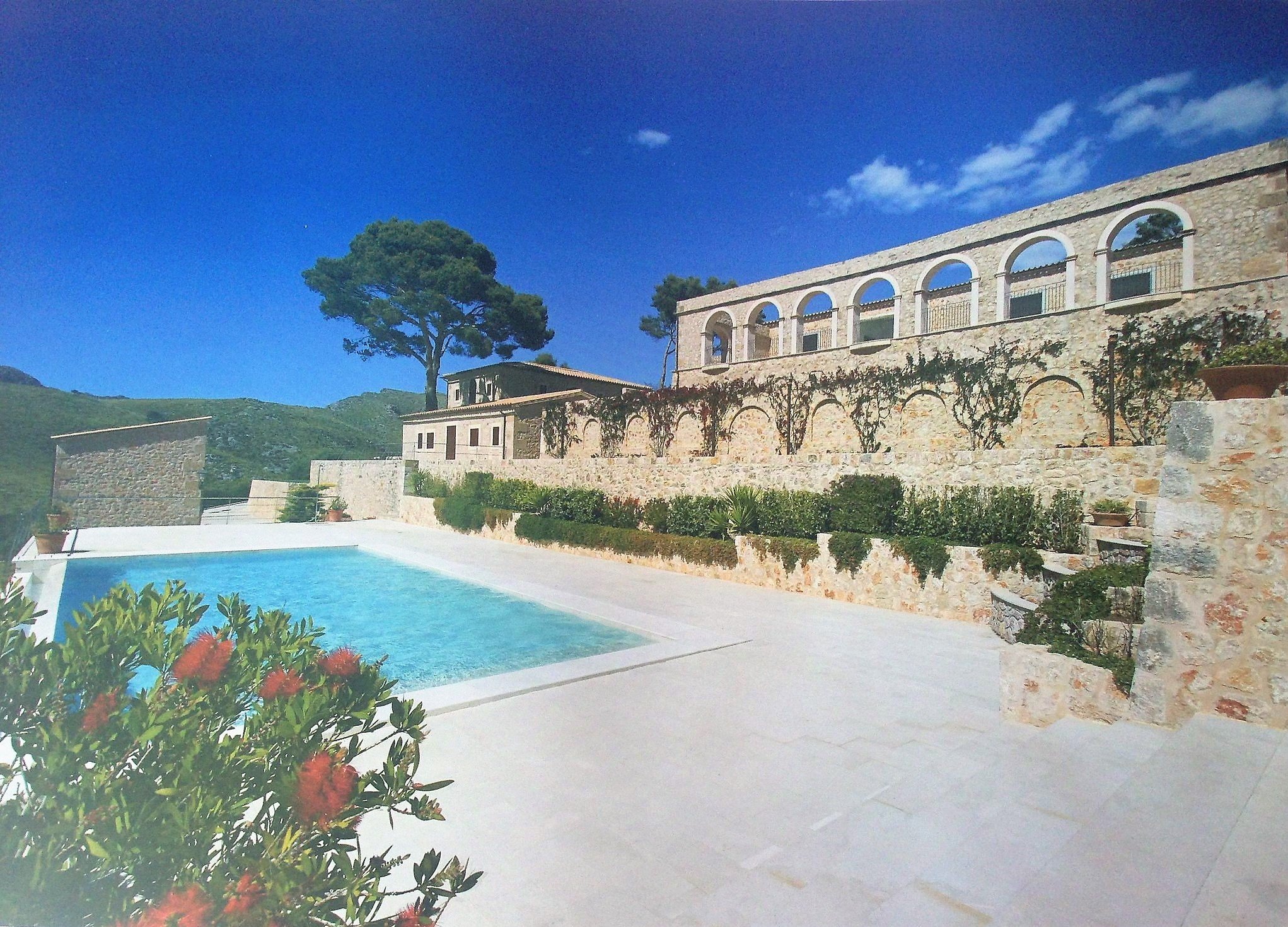 Edificación con piscina en la finca Sa Fortalesa, en Pollensa, Mallorca. | Imagen: Flickr Edificación con piscina en la finca Sa Fortalesa, en Pollensa, Mallorca. | Imagen: Flickr