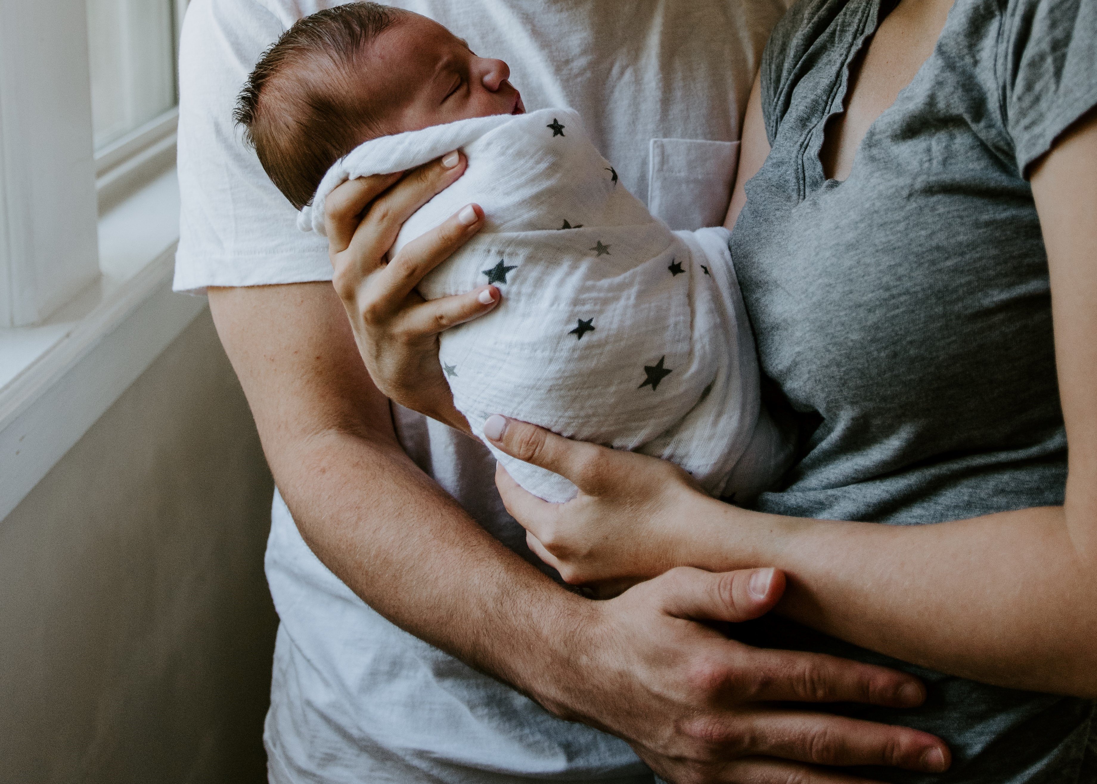 OP's wife hung around with her boyfriend around the same time their first daughter was born | Photo: Unsplash 