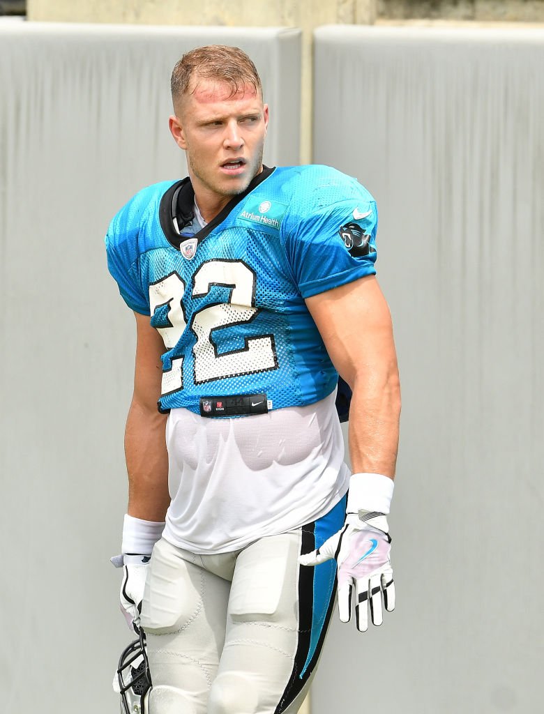 Christian McCaffrey #22 of the Carolina Panthers pauses during a training camp session at Bank of America Stadium on August 24, 2020 in Charlotte | Photo: Getty Images