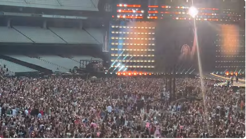 Empty seats at Taylor Swift's "Eras Tour" in Melbourne Australia, from a video dated February 18, 2024 | Source: Youtube/@elvinallen8196