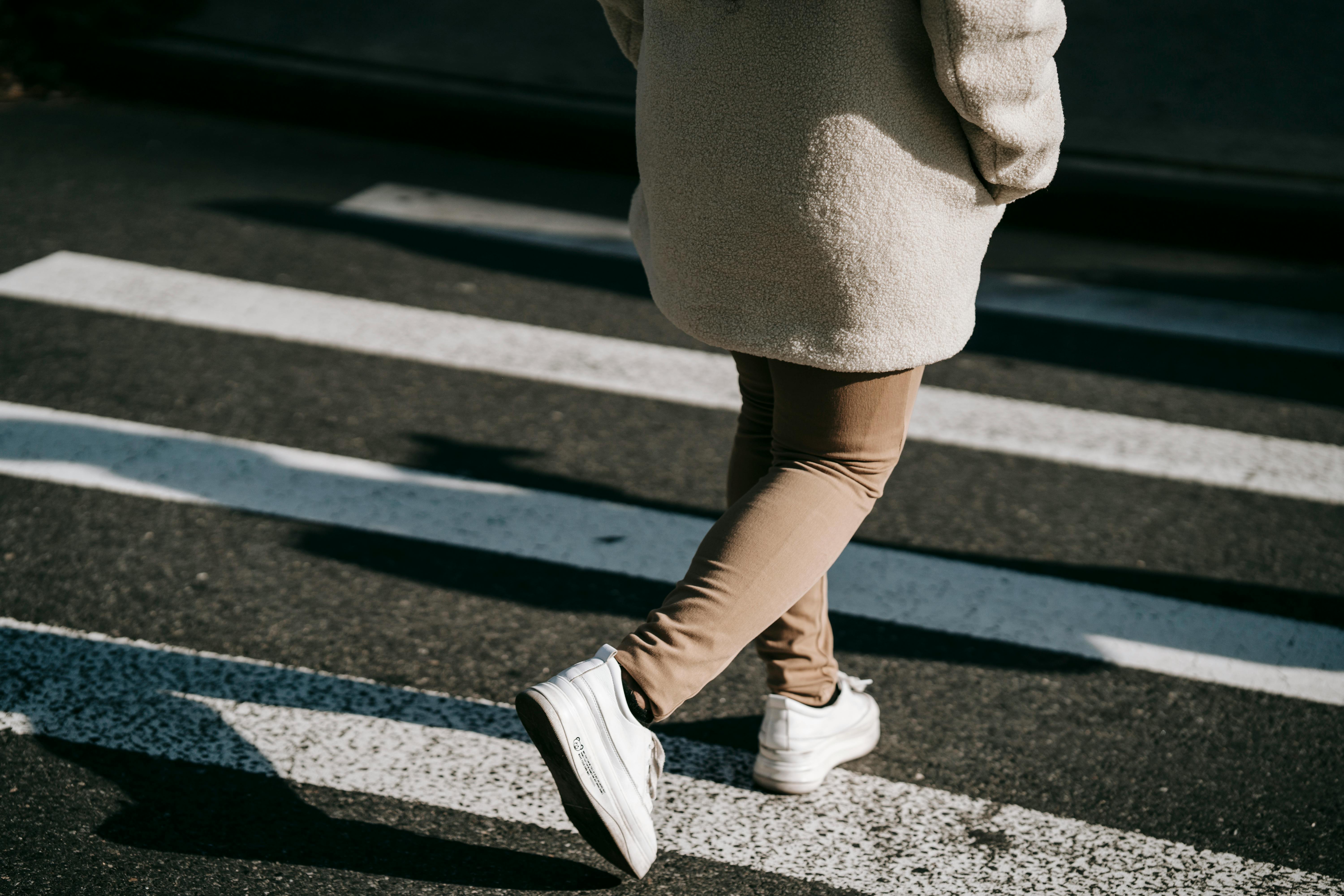 A person walking away | Source: Pexels