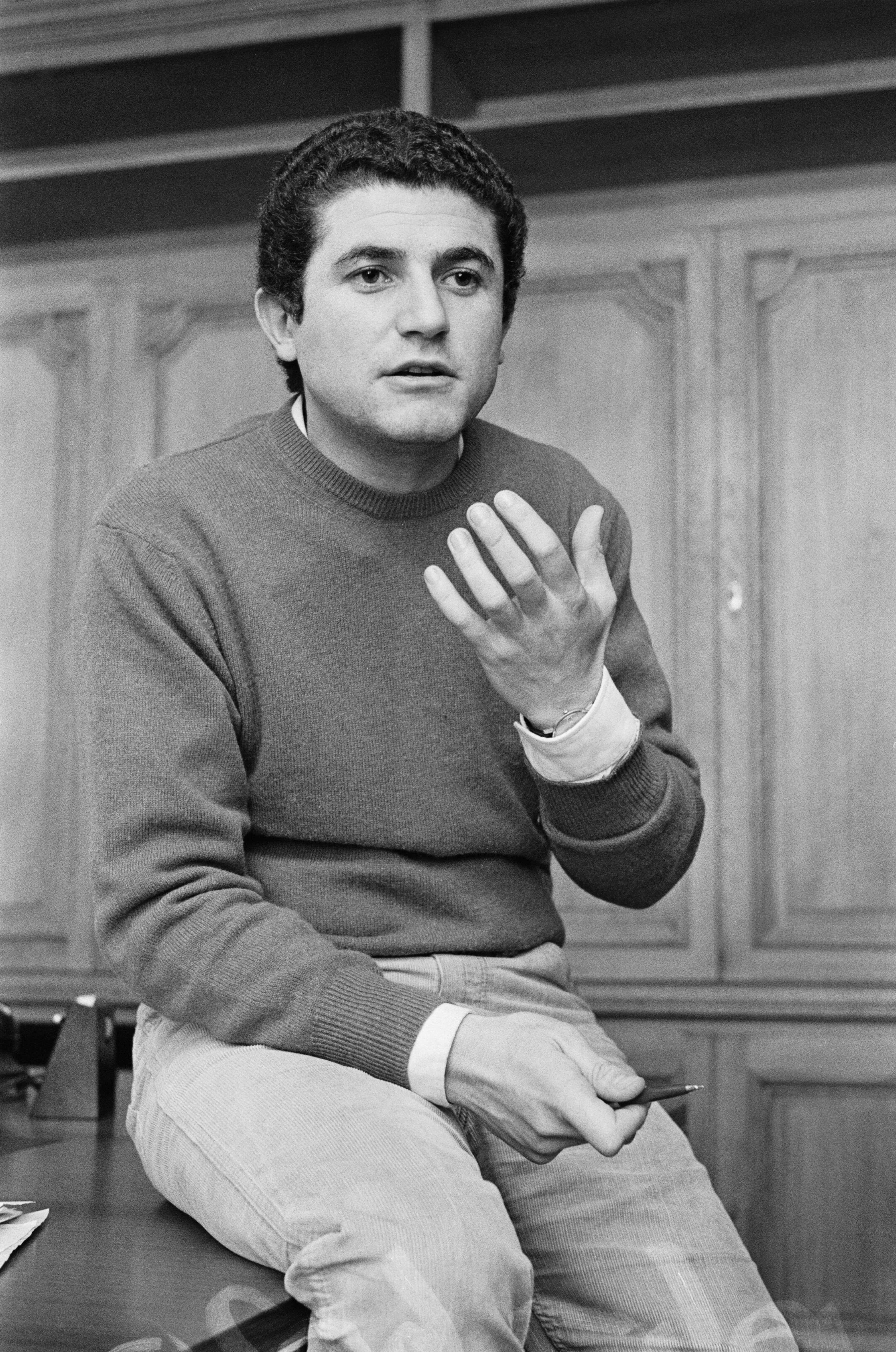 Claude Lelouch dans son bureau, le 14 novembre 1967. | Photo : Getty Images
