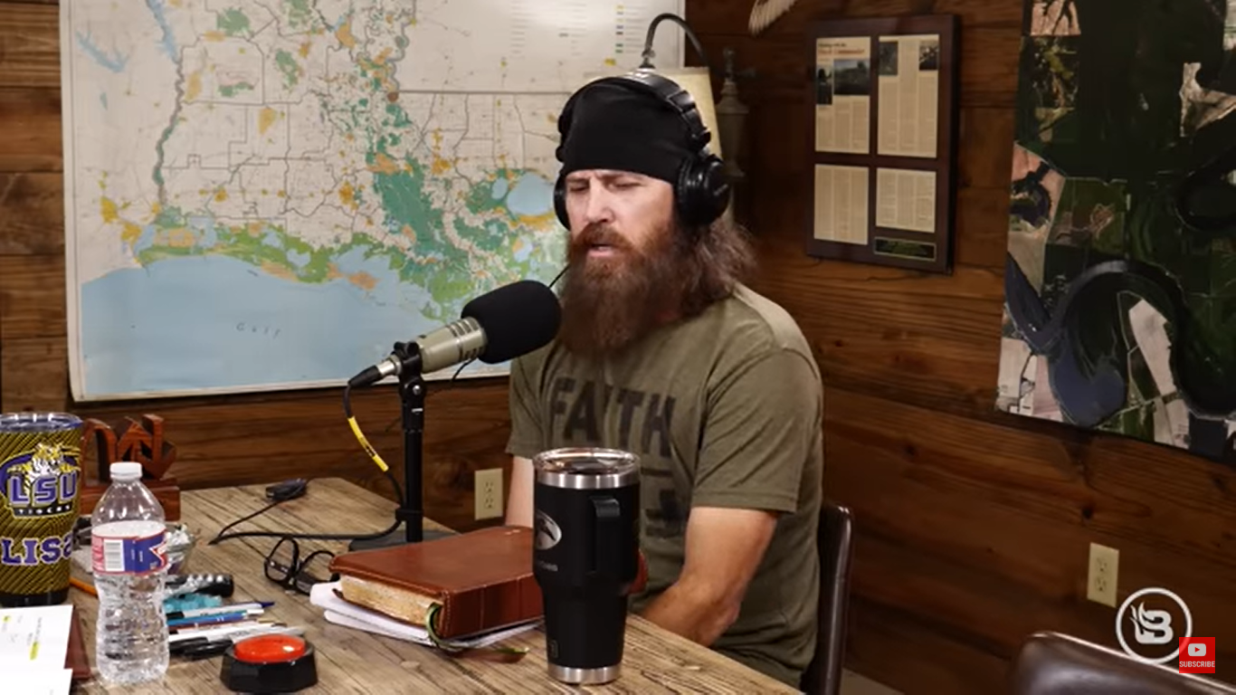 Jase Robertson on the "Unashamed with the Robertson Family" podcast on December 6, 2024 | Source: YouTube/PhilRobertson