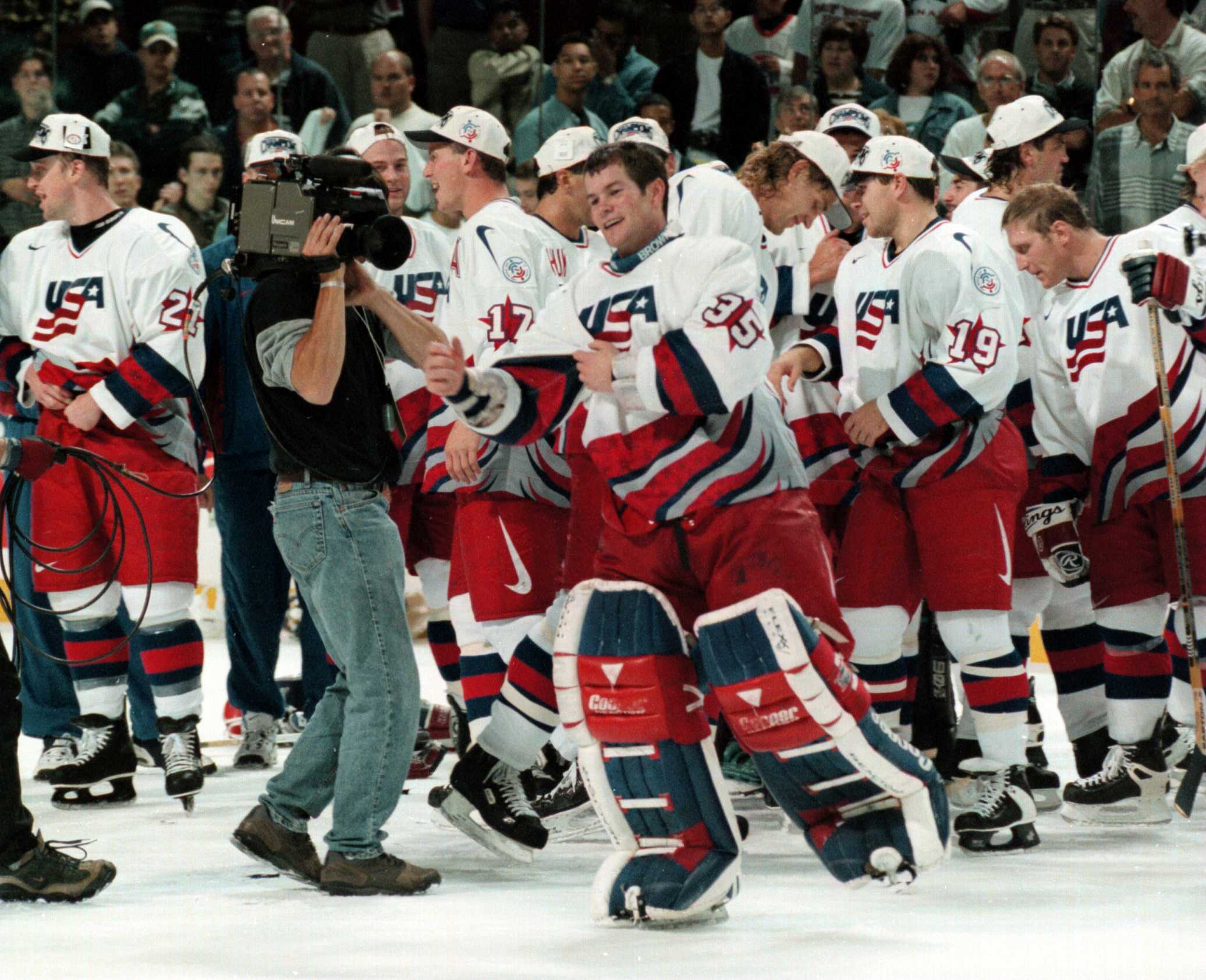 Goalie Mike Richter #35 of the United States wins the MVP of the 1996 World Cup of Hockey after defeating Canada in Game 3 of the final on September 14, 1996 at the Molson Centre in Montreal, Quebec, Canada | Source: Getty Images