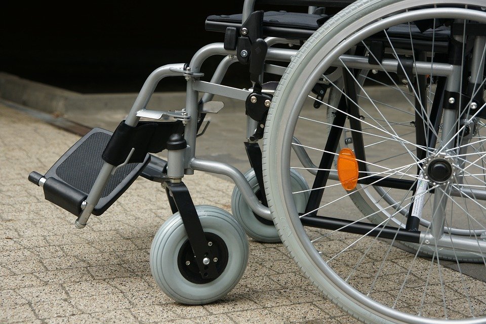 Imagen de una silla de ruedas. | Foto: Pixabay