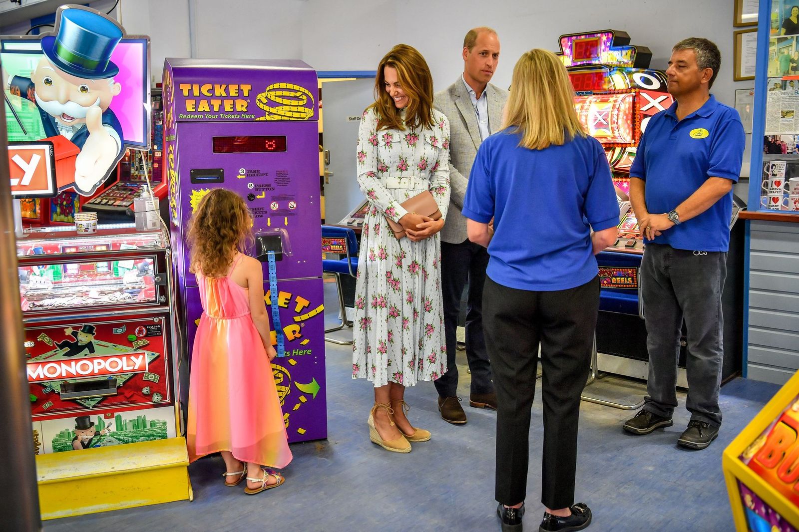 Duchess Kate and Prince William at Island Leisure Amusement Arcade during their visit to Barry Island, South Wales on August 5, 2020, in Barry, Wales | Photo: Ben Birchall - WPA Pool/Getty Images
