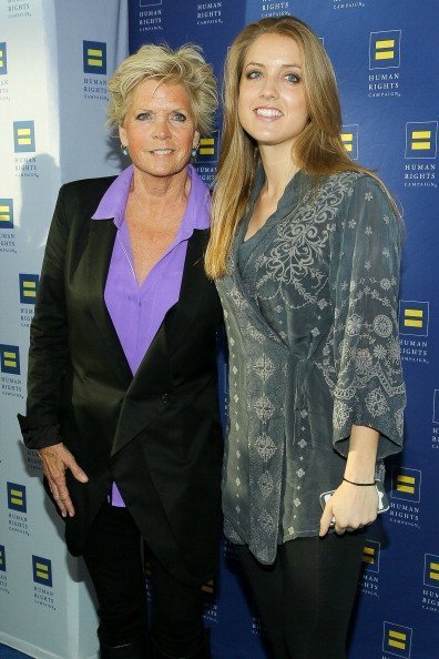 Meredith Baxter and Mollie Birney at the Human Rights Campaign Los Angeles Gala on March 22, 2014 | Photo: Getty Images