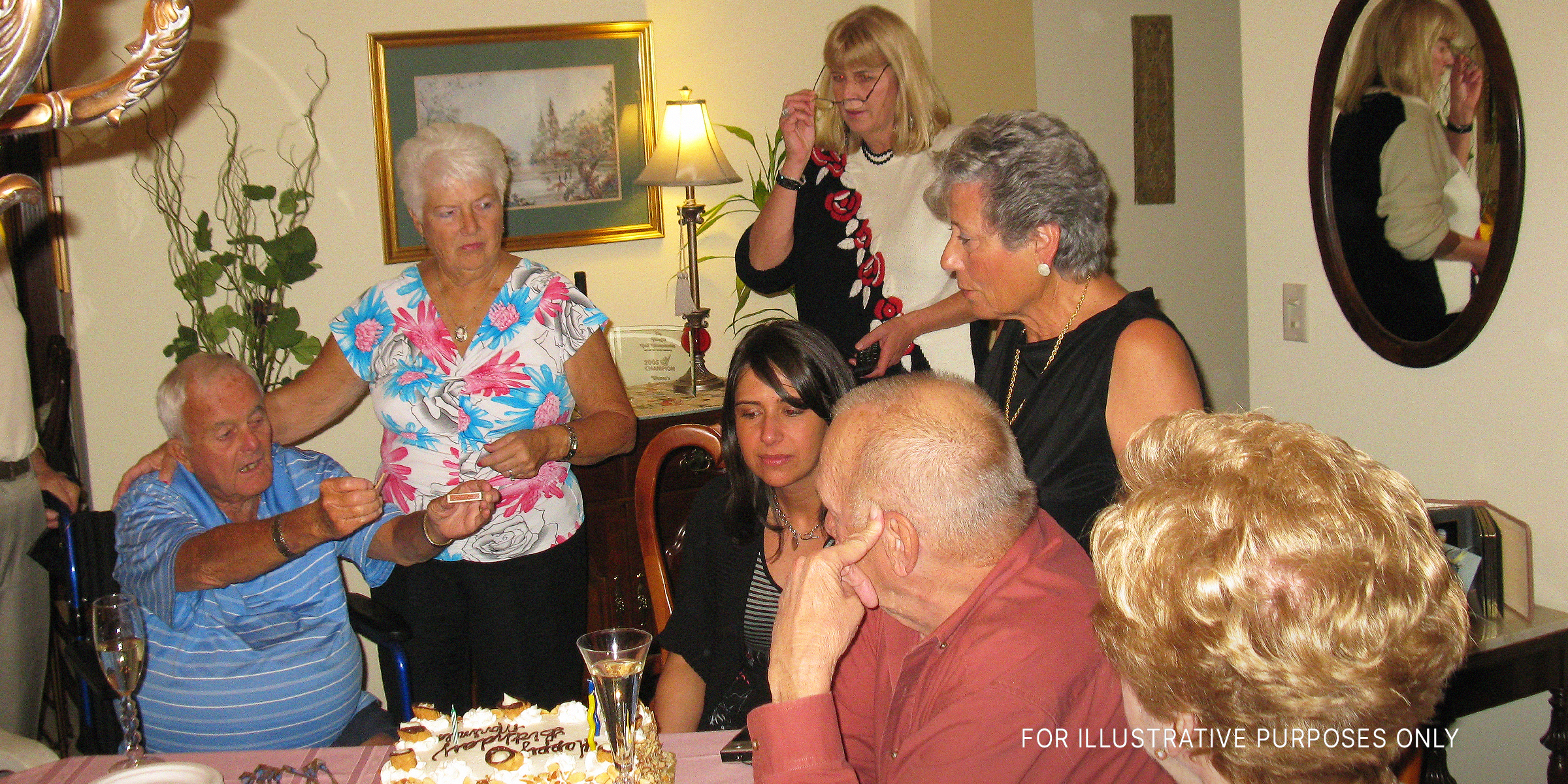 Family and friends at a birthday party | Source: Flickr.com/(CC BY 2.0) by Stevie Rocco
