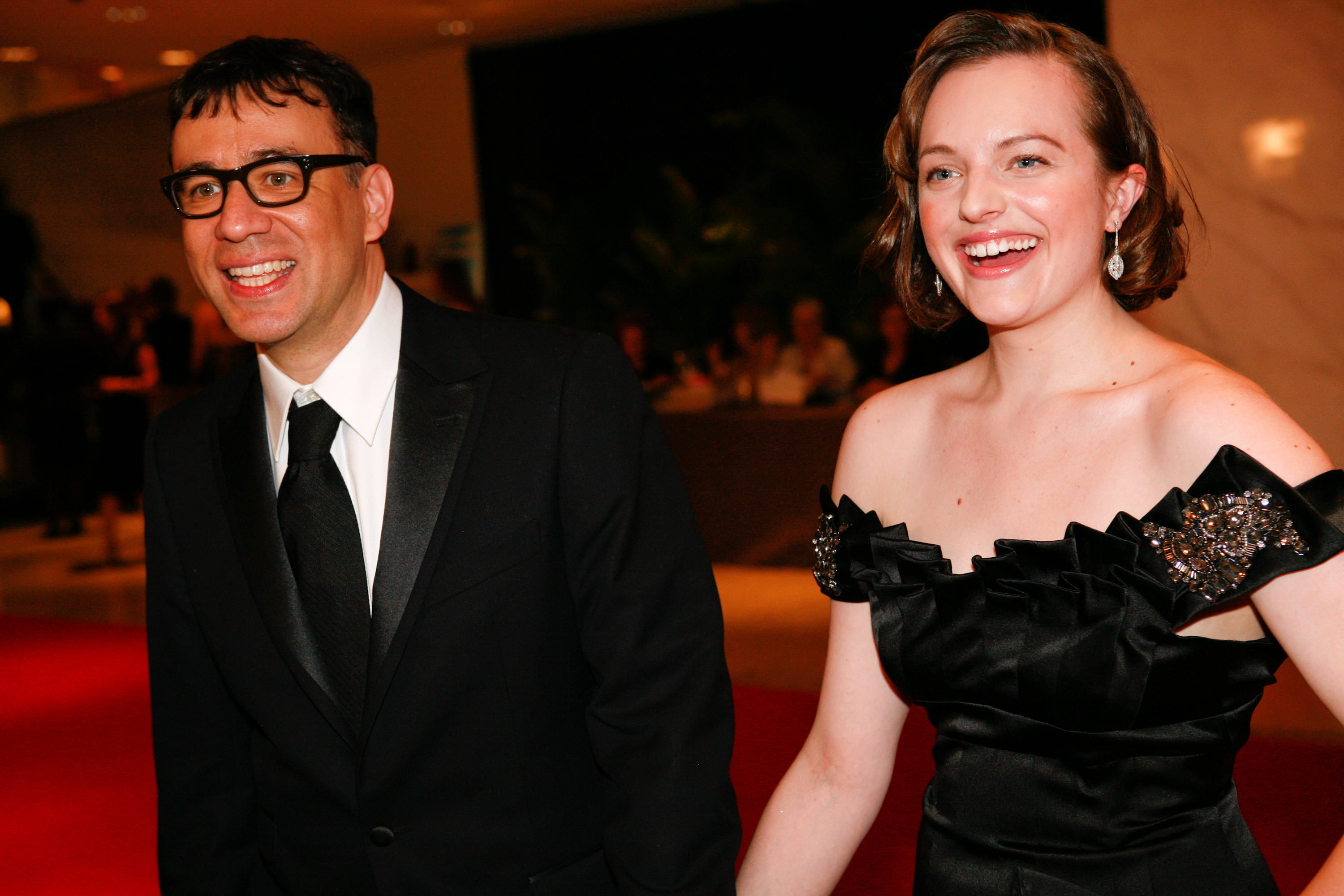 Fred Armisen and wife, actress Elisabeth Moss, at the White House Correspondents' Association dinner in 2012 | Source: Getty Images