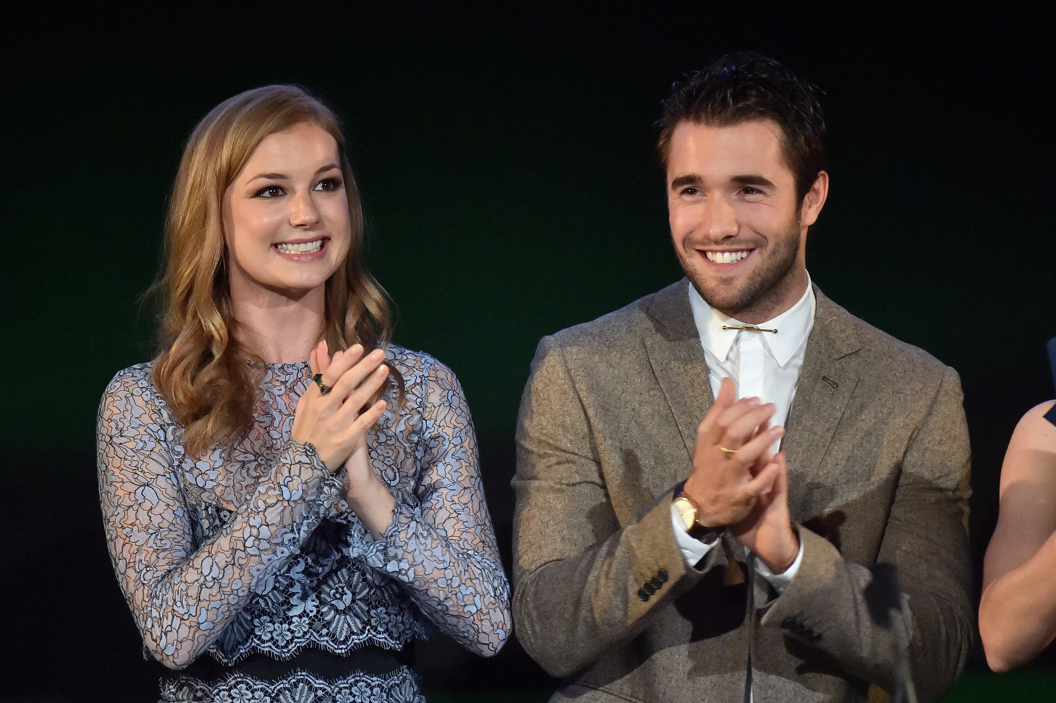 Emily Vancamp Josh Bowman