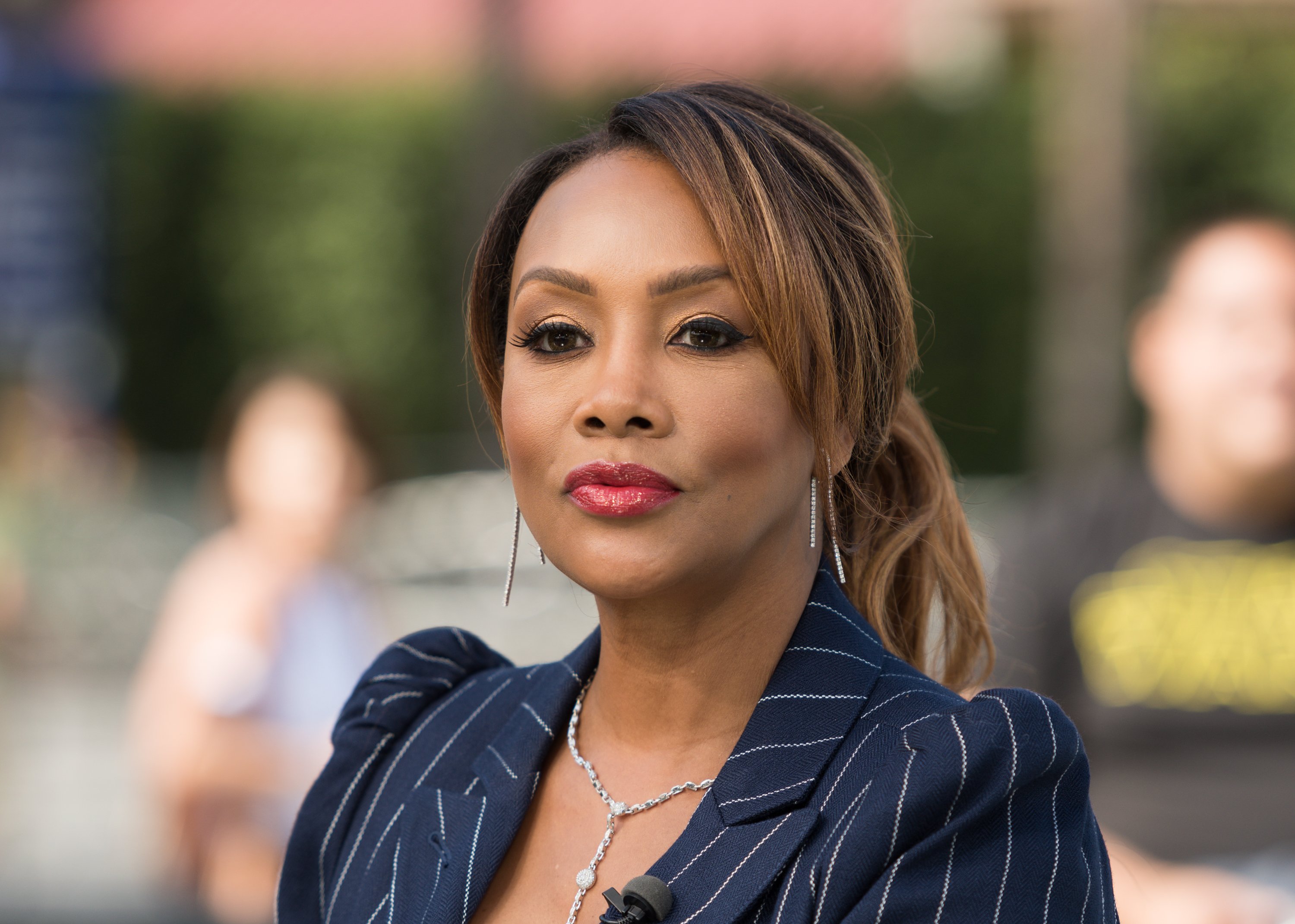 Vivica A. Fox visits "Extra" at Universal Studios Hollywood on October 3, 2017 in Universal City, California.| Source: Getty Images