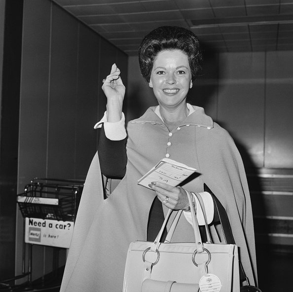 Shirley Temple at Heathrow airport in London on 5th June 1972 | Source: Getty Images