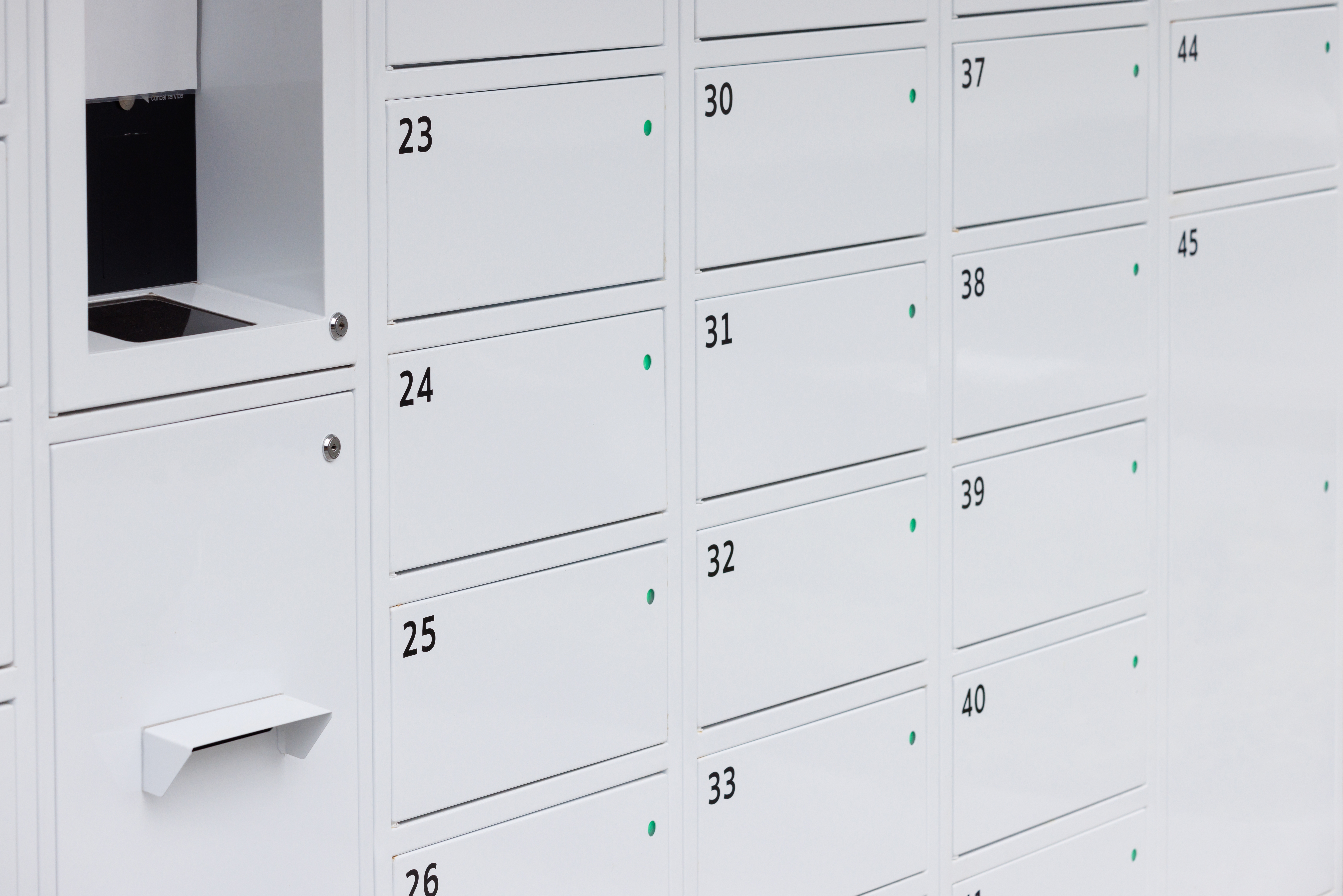 White room lockers | Source: Shutterstock