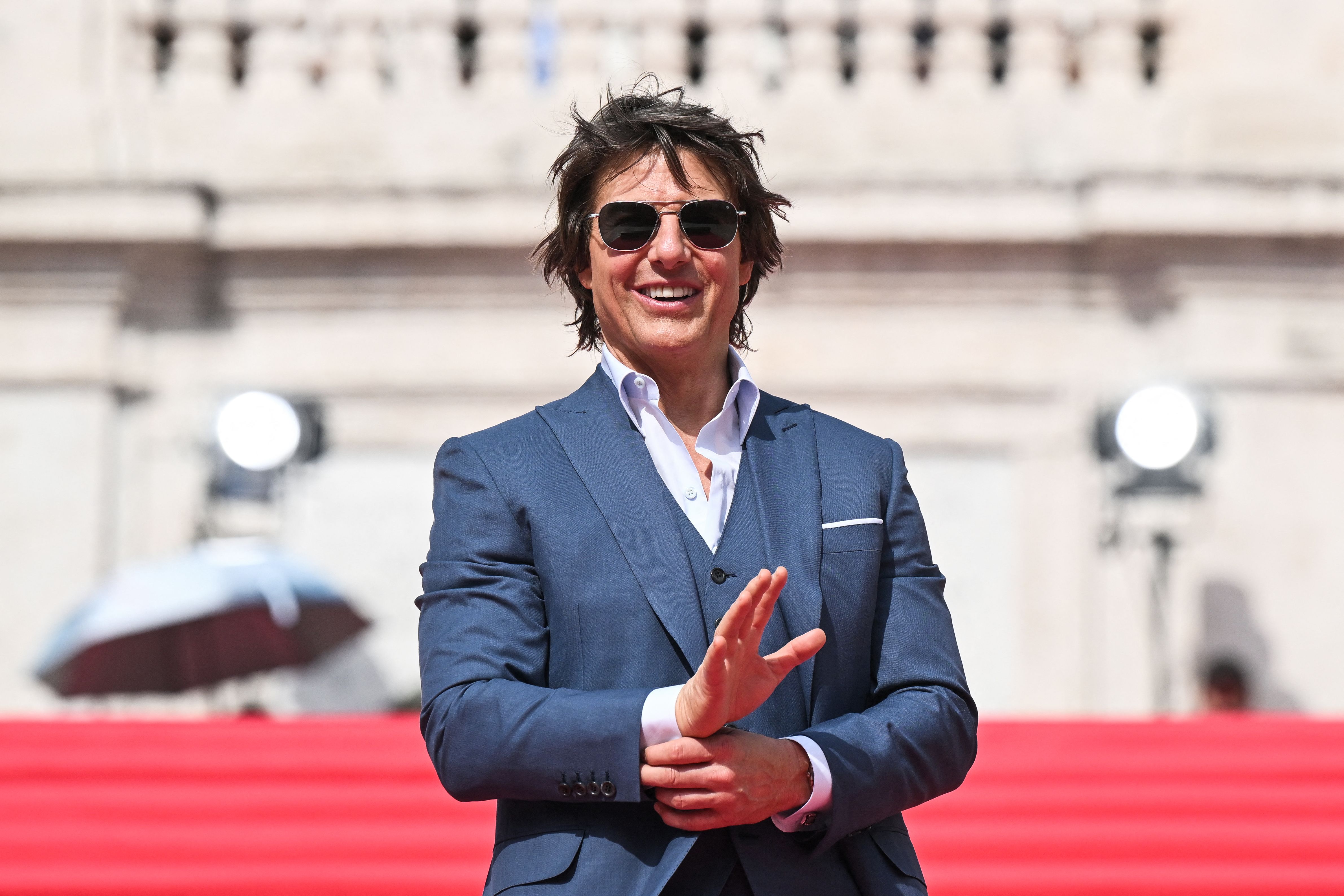 Tom Cruise poses on the Spanish Steps on June 19, 2023 in Rome. | Source: Getty Images