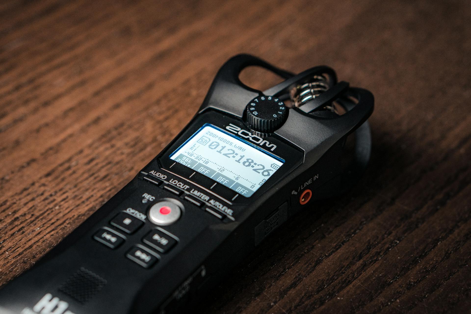 A voice recorder | Source: Pexels