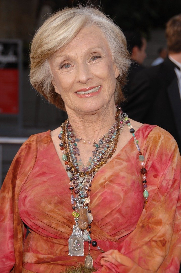  Actress Cloris Leachman arrives to the 35th AFI Life Achievement Award tribute to Al Pacino held at the Kodak Theatre on June 7, 2007 in Hollywood, California. | Source: Getty Images