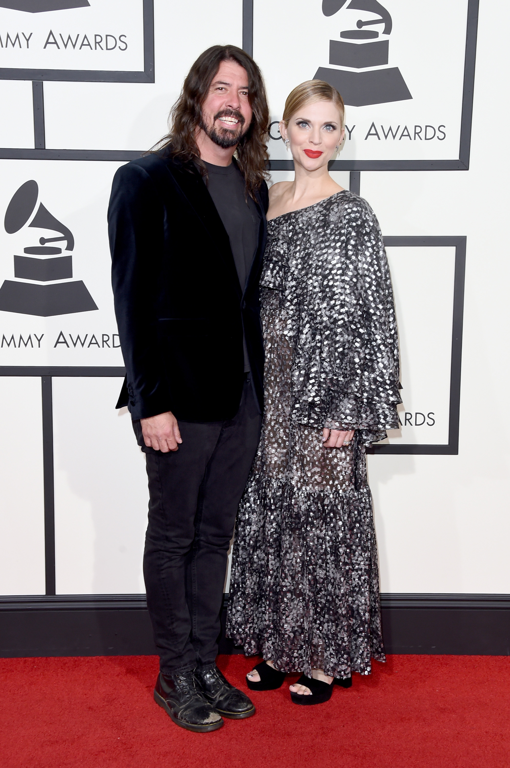 Dave Grohl and Jordyn Blum attend The 58th GRAMMY Awards at Staples Center on February 15, 2016, in Los Angeles, California. | Source: Getty Images