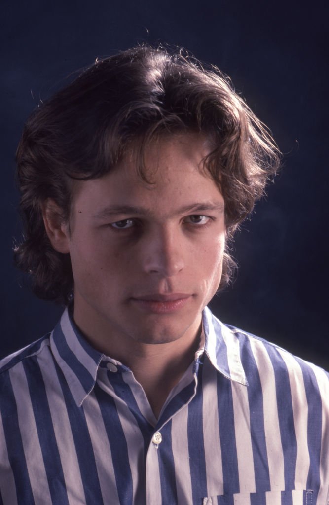 L'acteur français Cris Campion à Paris en février 1987, France. | Photo : Getty Images L'acteur français Cris Campion à Paris en février 1987, France. | Photo : Getty Images
