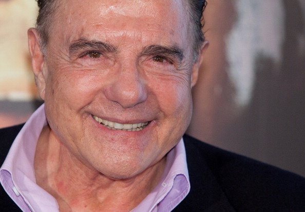 El actor Juan Luis Galiardo asiste a la sesión fotográfica 'La Chispa de la Vida' en el ME Hotel el 11 de enero de 2012 en Madrid, España. | Fuente: Getty Images El actor Juan Luis Galiardo asiste a la sesión fotográfica 'La Chispa de la Vida' en el ME Hotel el 11 de enero de 2012 en Madrid, España. | Fuente: Getty Images