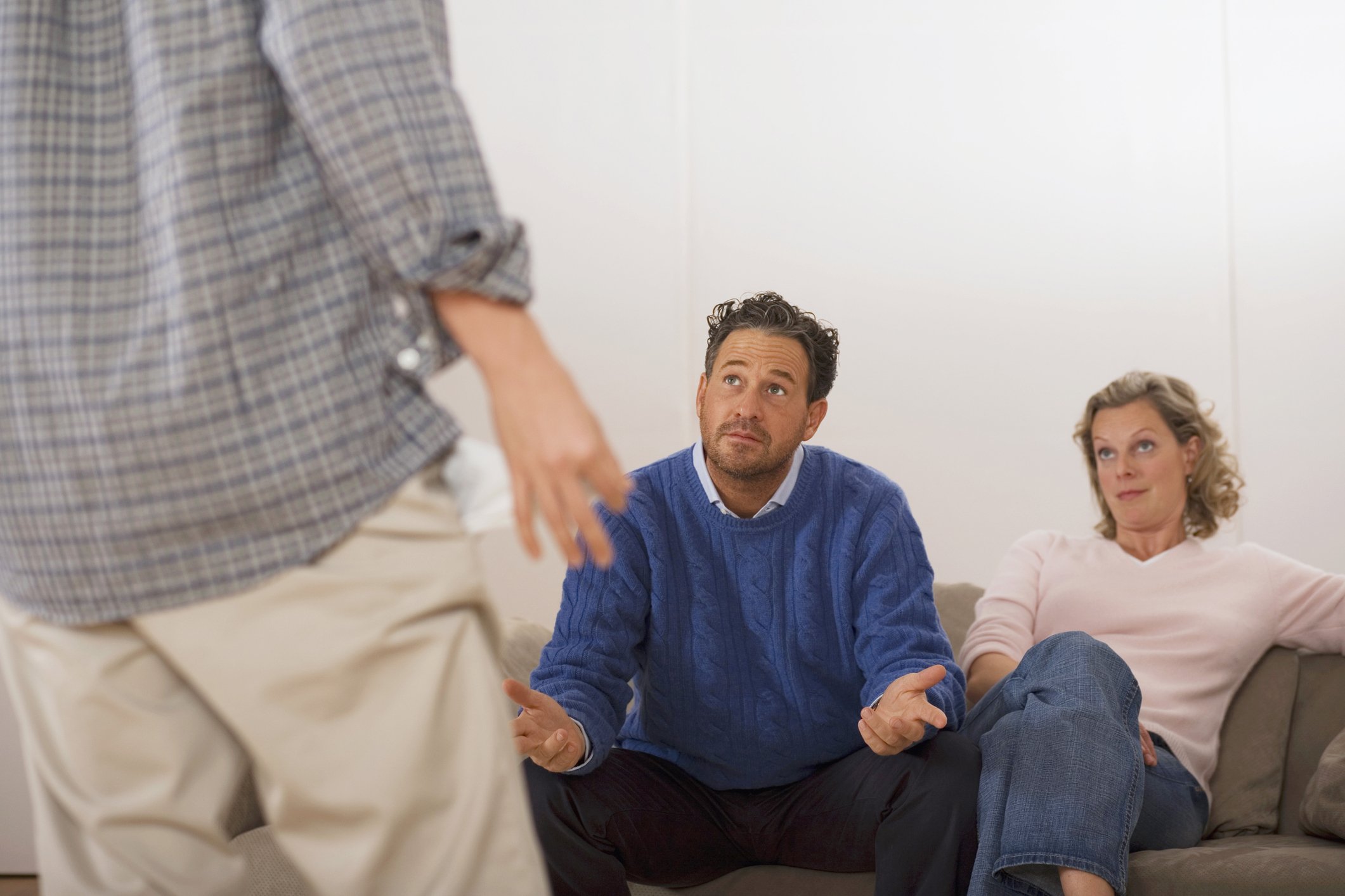 Son argues with parents. | Photo: Getty Images