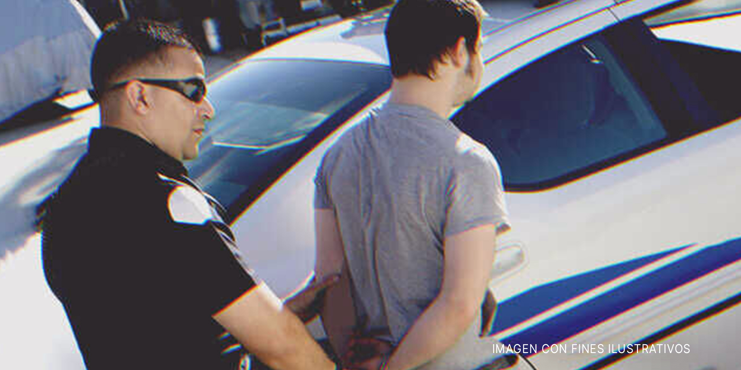 Hombre detenido por la policía | Foto: Shutterstock